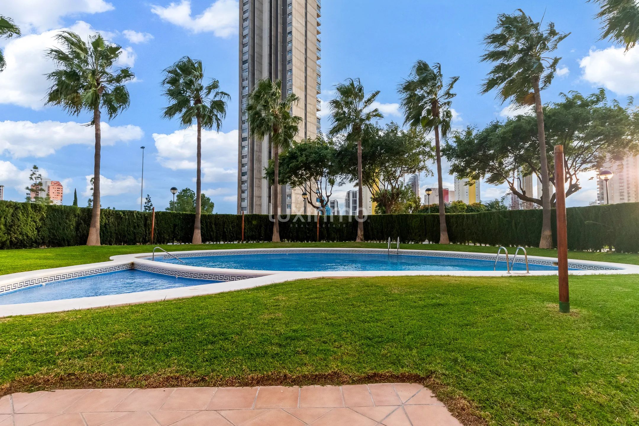 Renovated flat with sea views in Benidorm — photo 2