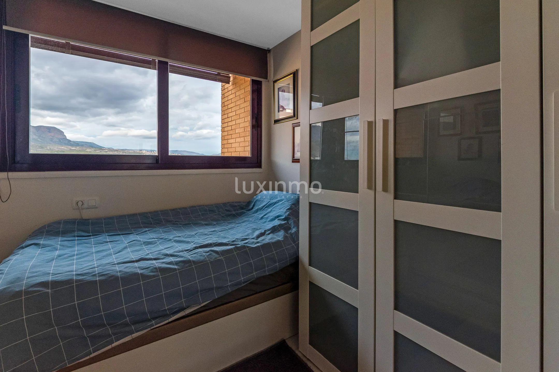 Renovated flat with sea views in Benidorm — photo 22