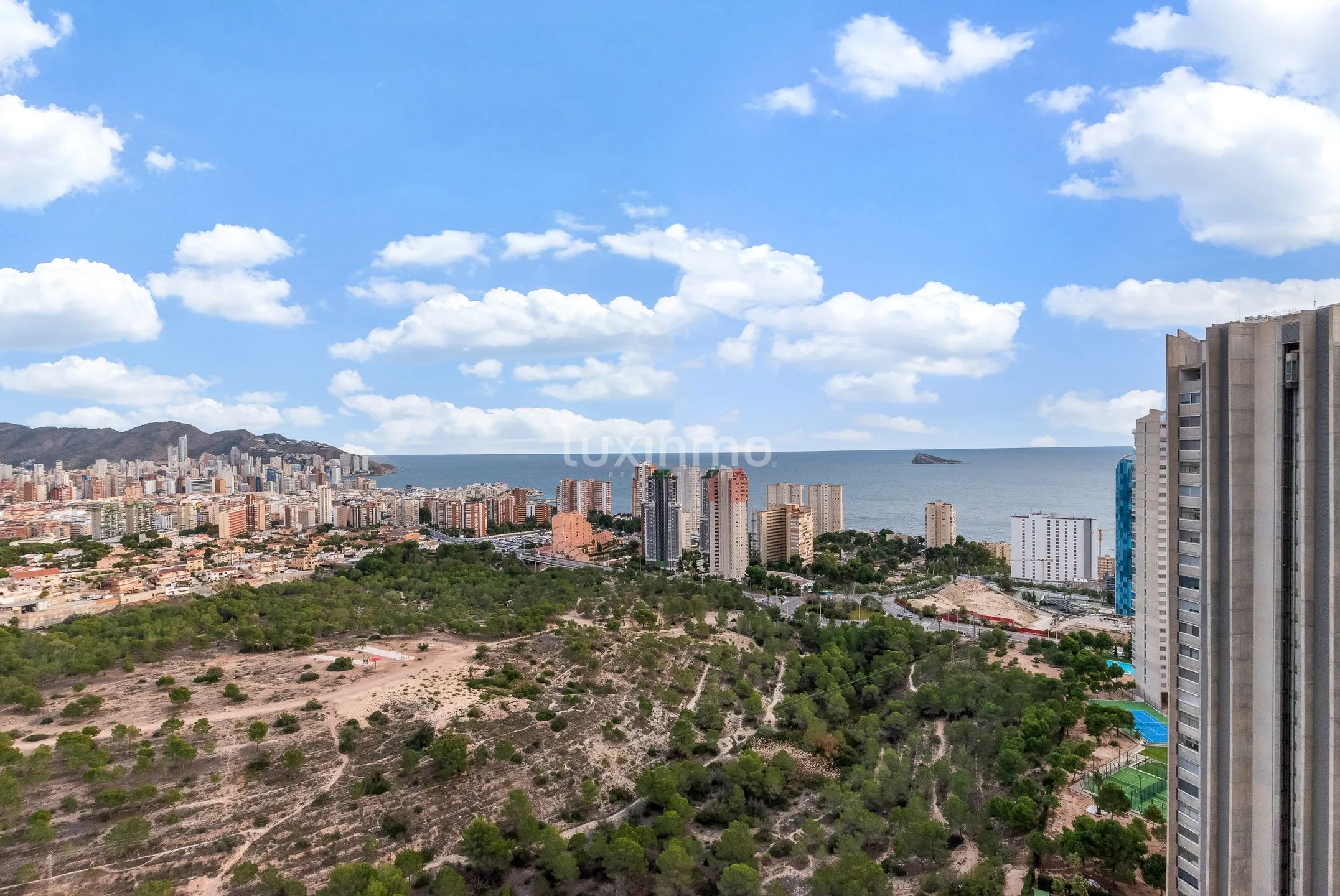 Renovated flat with sea views in Benidorm — photo 24