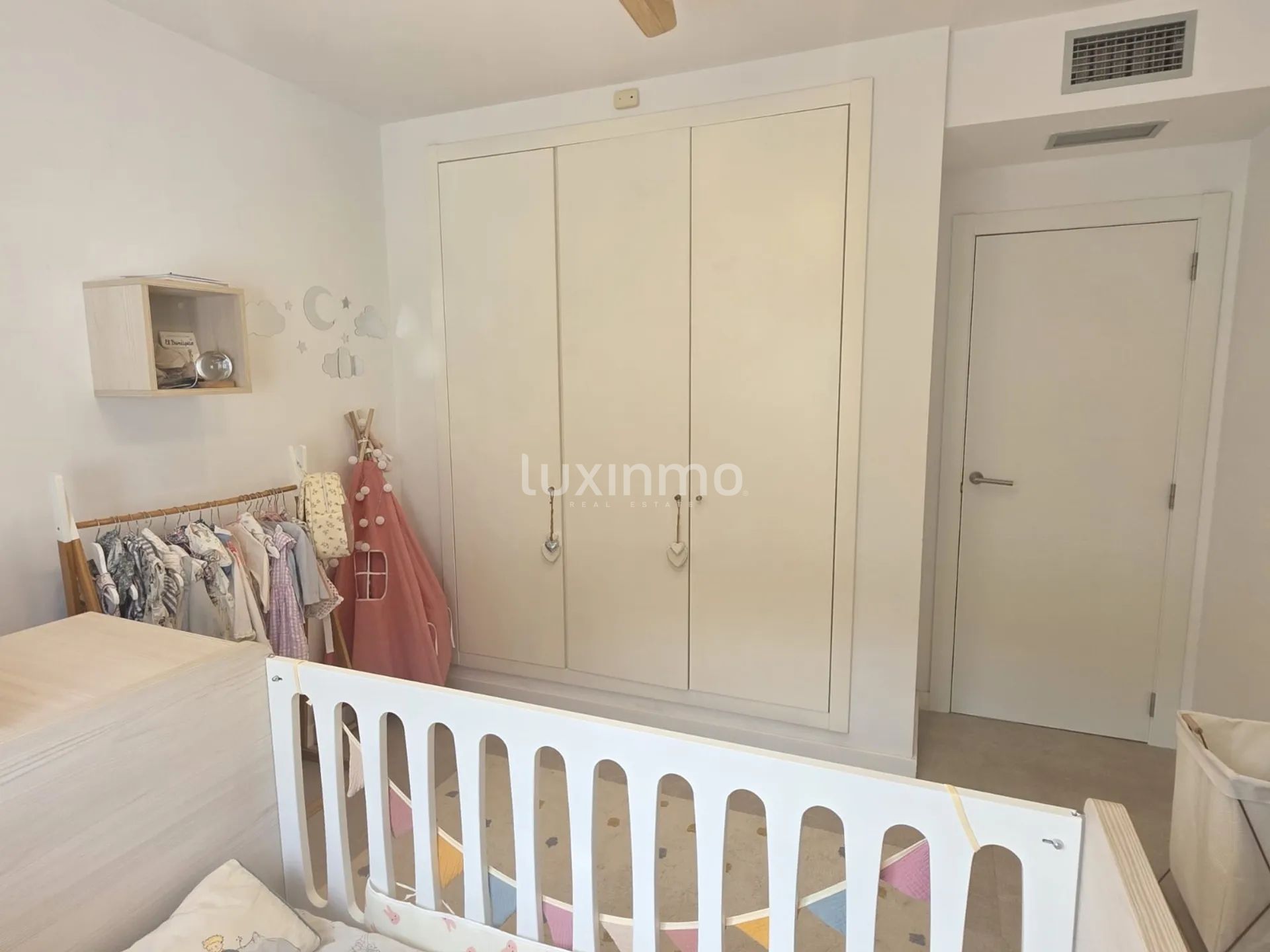 4-Bedroom modern semi-detached house with mountain views in Roca Llisa — photo 19