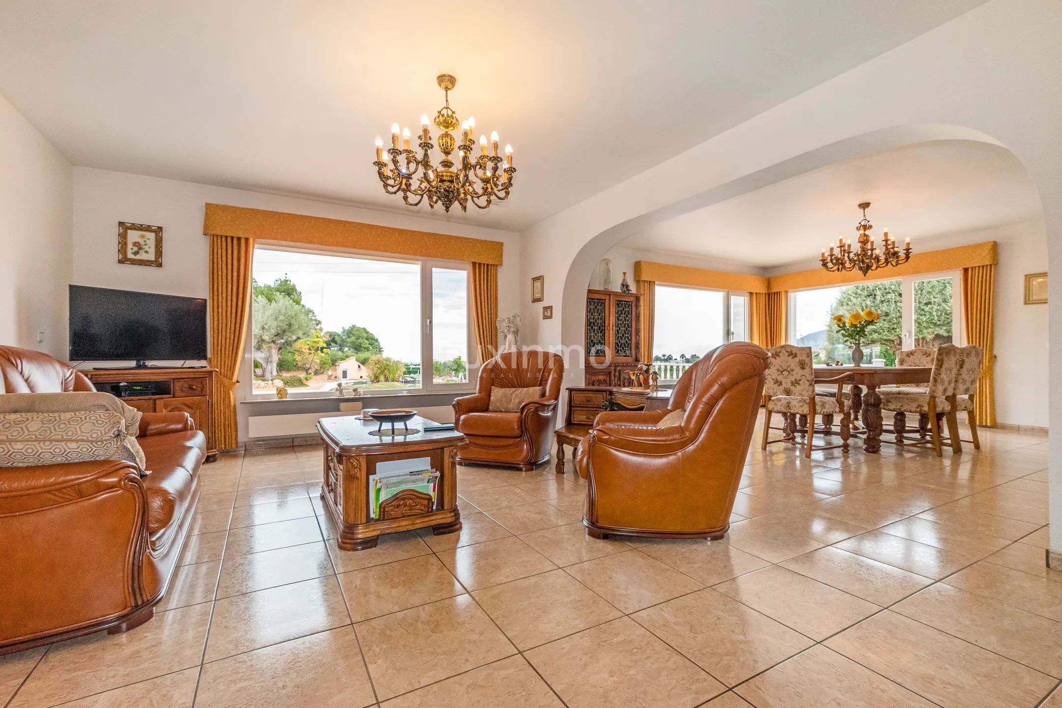 House with private pool and large plot for sale in Altea — photo 7