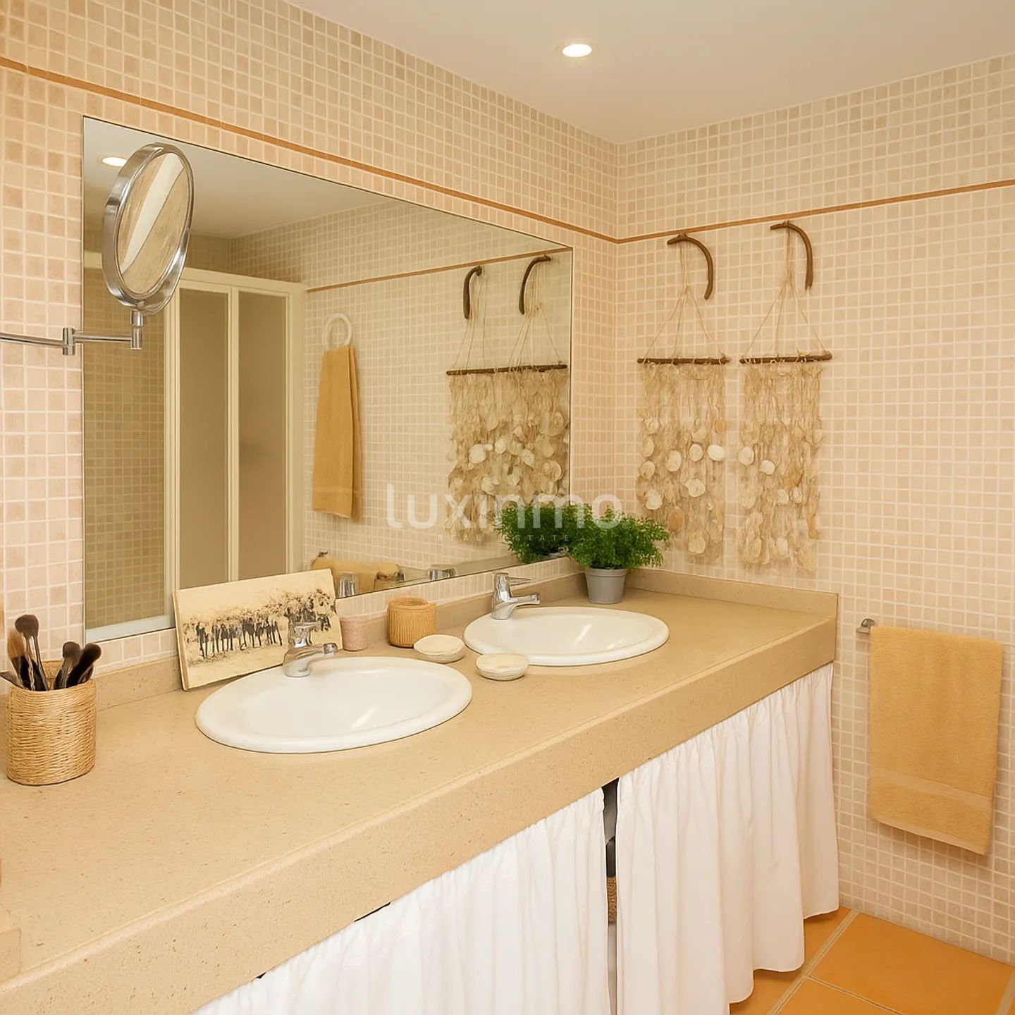 Charming semi-detached house with sea views in Cala Tarida — photo 18