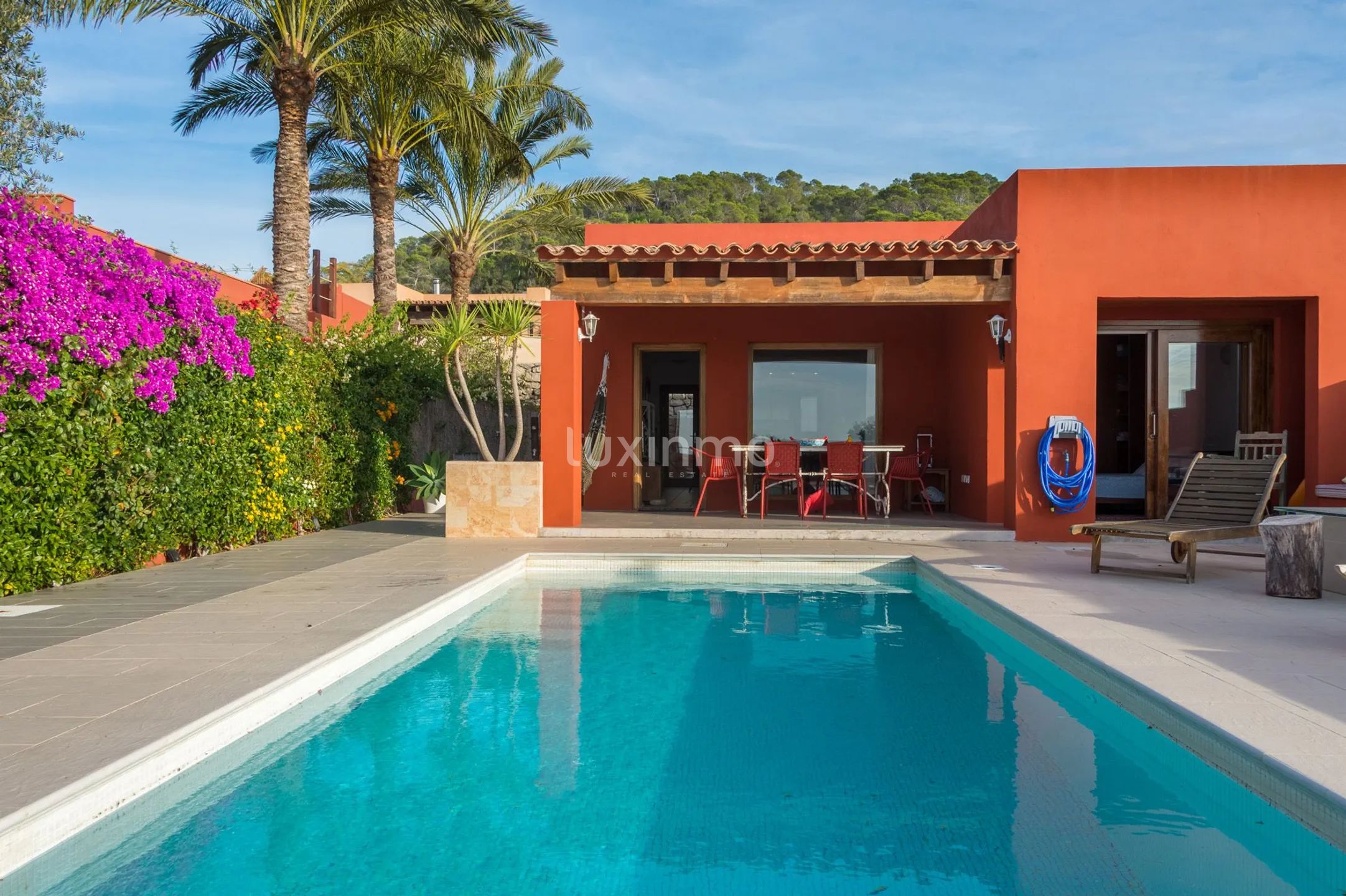 Charming mediterranean semi-detached house with sunset views in Cala Tarida — photo 3