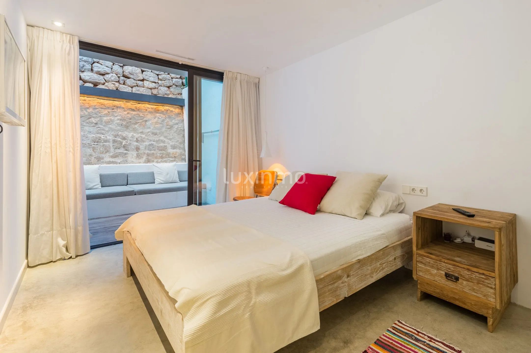 Charming  mediterranean semi-detached house with sunset views in Cala Tarida — photo 23