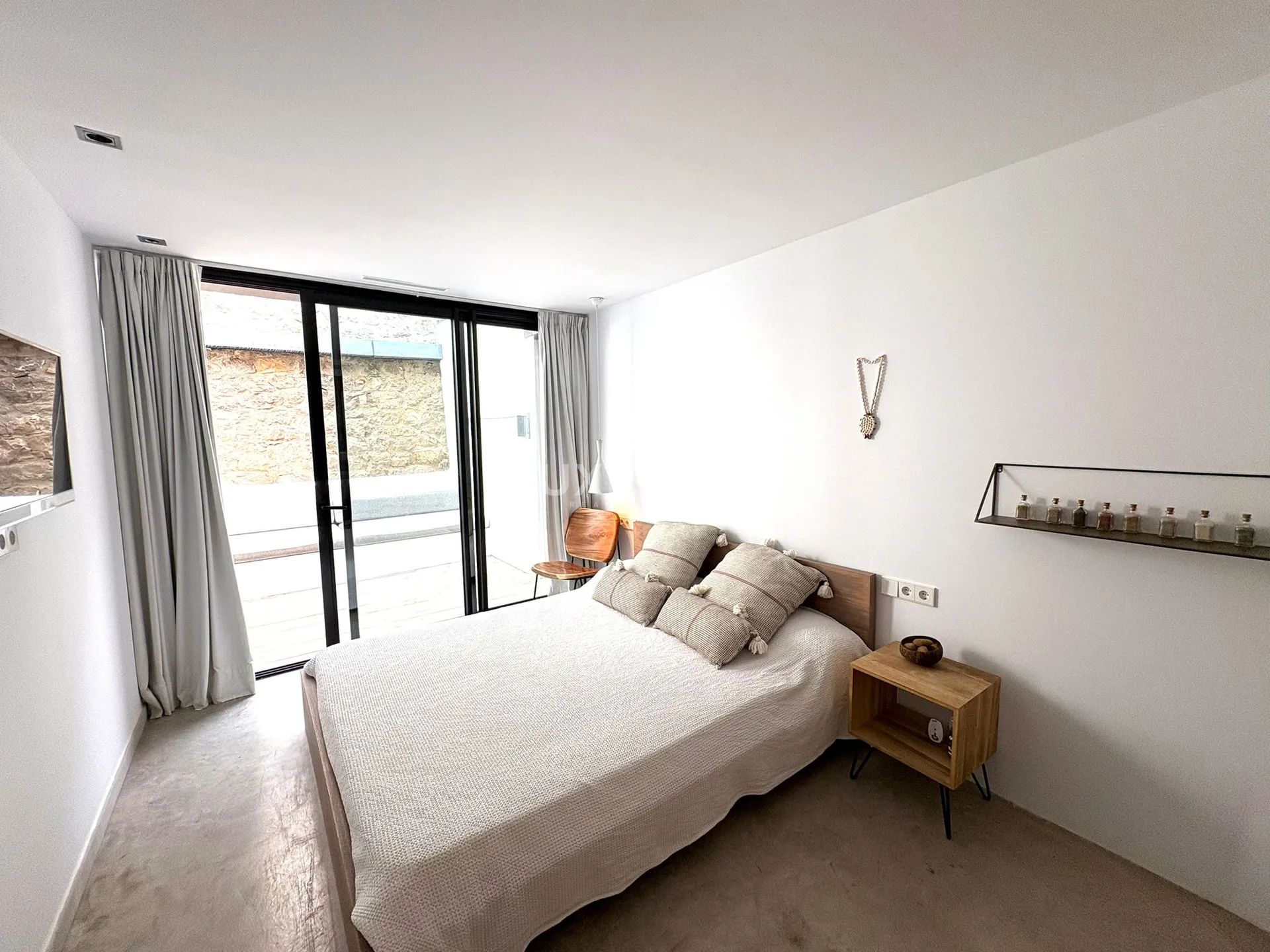 Charming  mediterranean semi-detached house with sunset views in Cala Tarida — photo 18