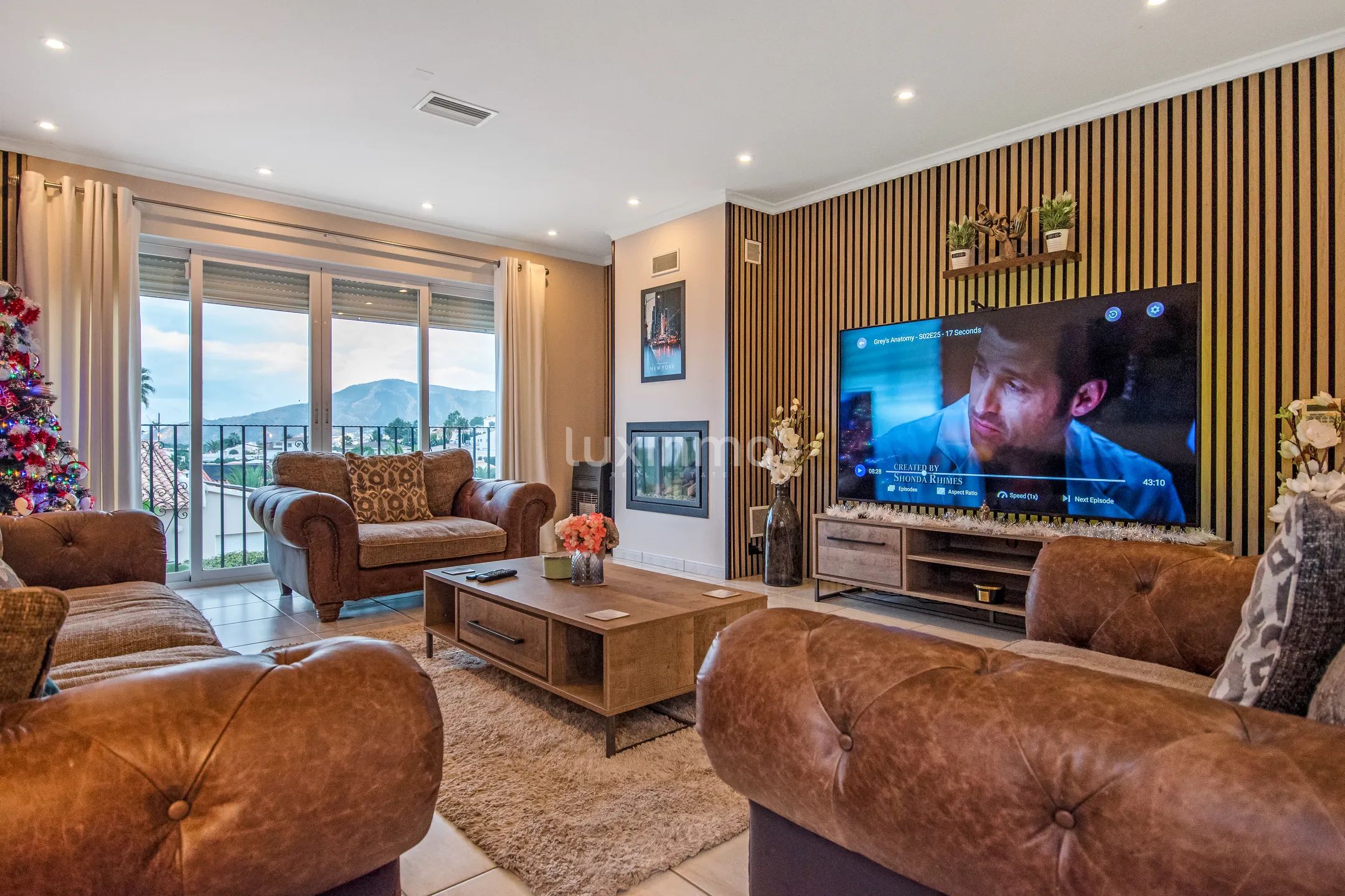 Moderne 6-Schlafzimmer-Villa mit privatem Pool und Meerblick in Alfáz Del Pí — photo 14