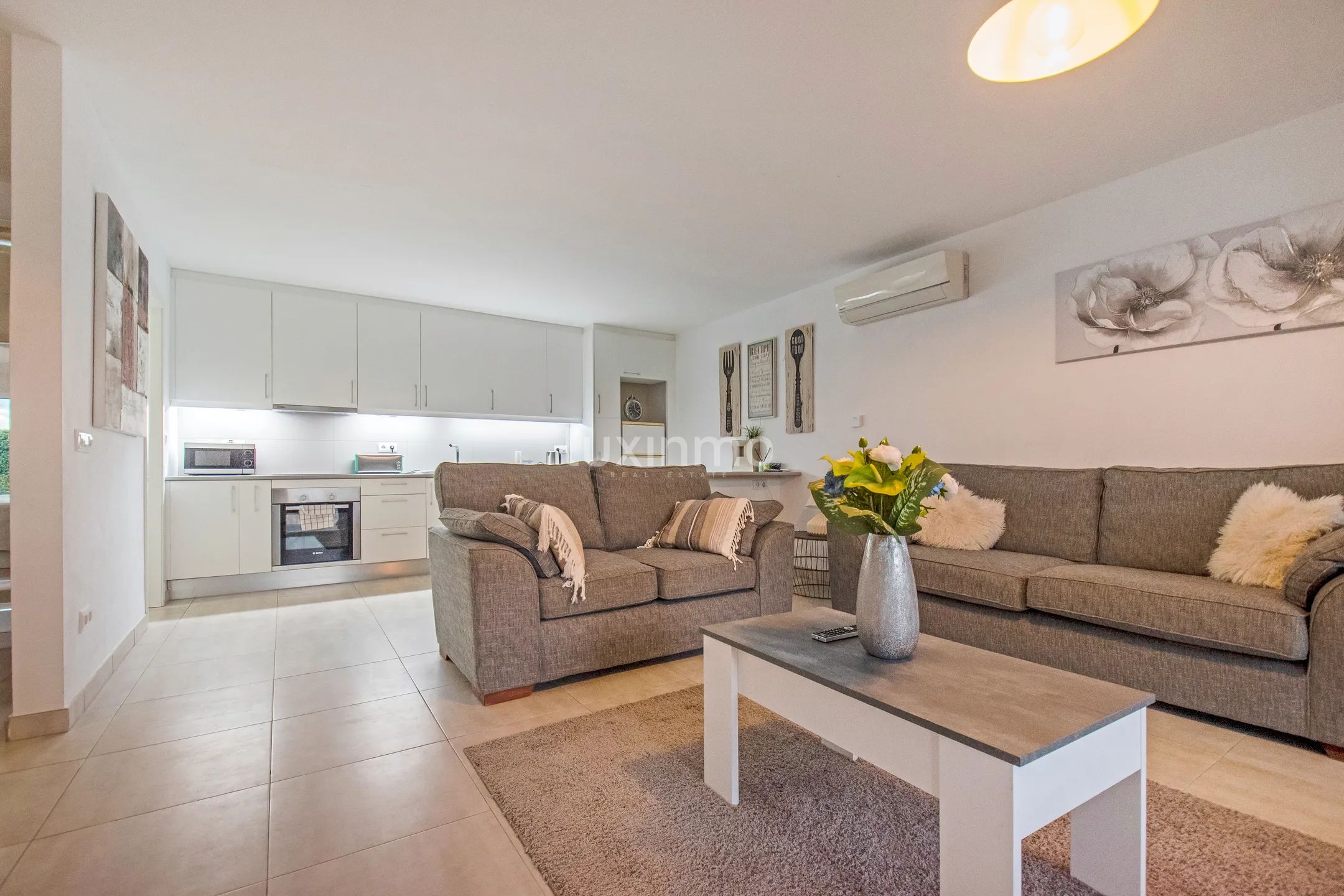 Moderne 6-Schlafzimmer-Villa mit privatem Pool und Meerblick in Alfáz Del Pí — photo 29