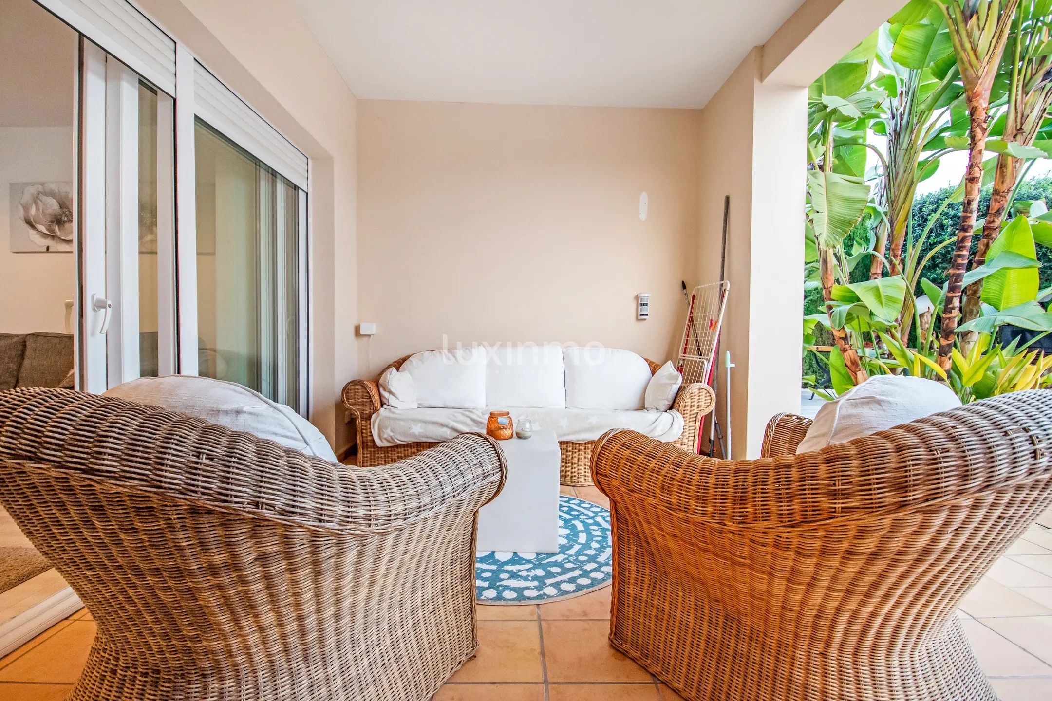 Moderne 6-Schlafzimmer-Villa mit privatem Pool und Meerblick in Alfáz Del Pí — photo 30