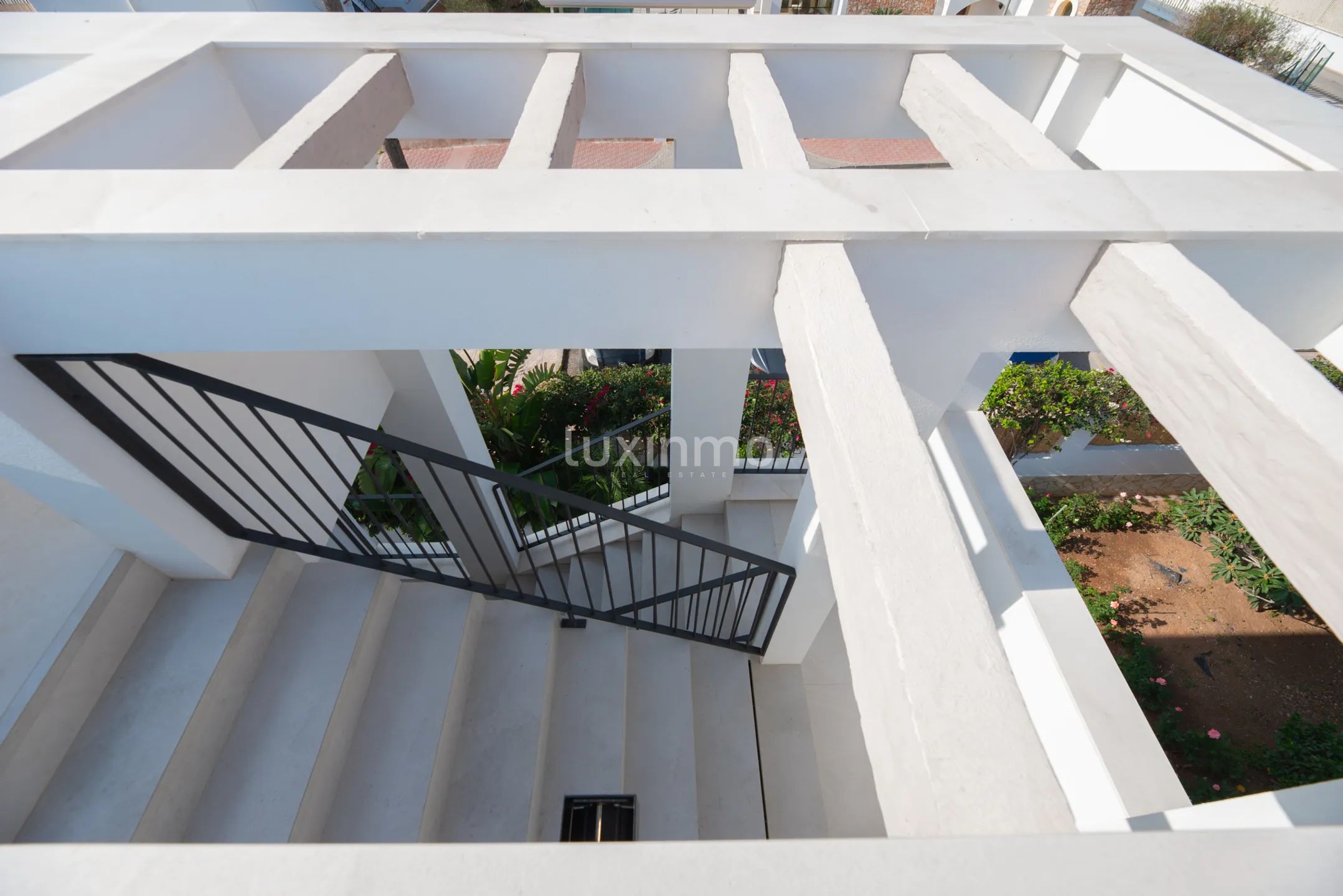 Luxueuze villa met 4 slaapkamers voor een eenvoudig leven in Sa Carroca — photo 27