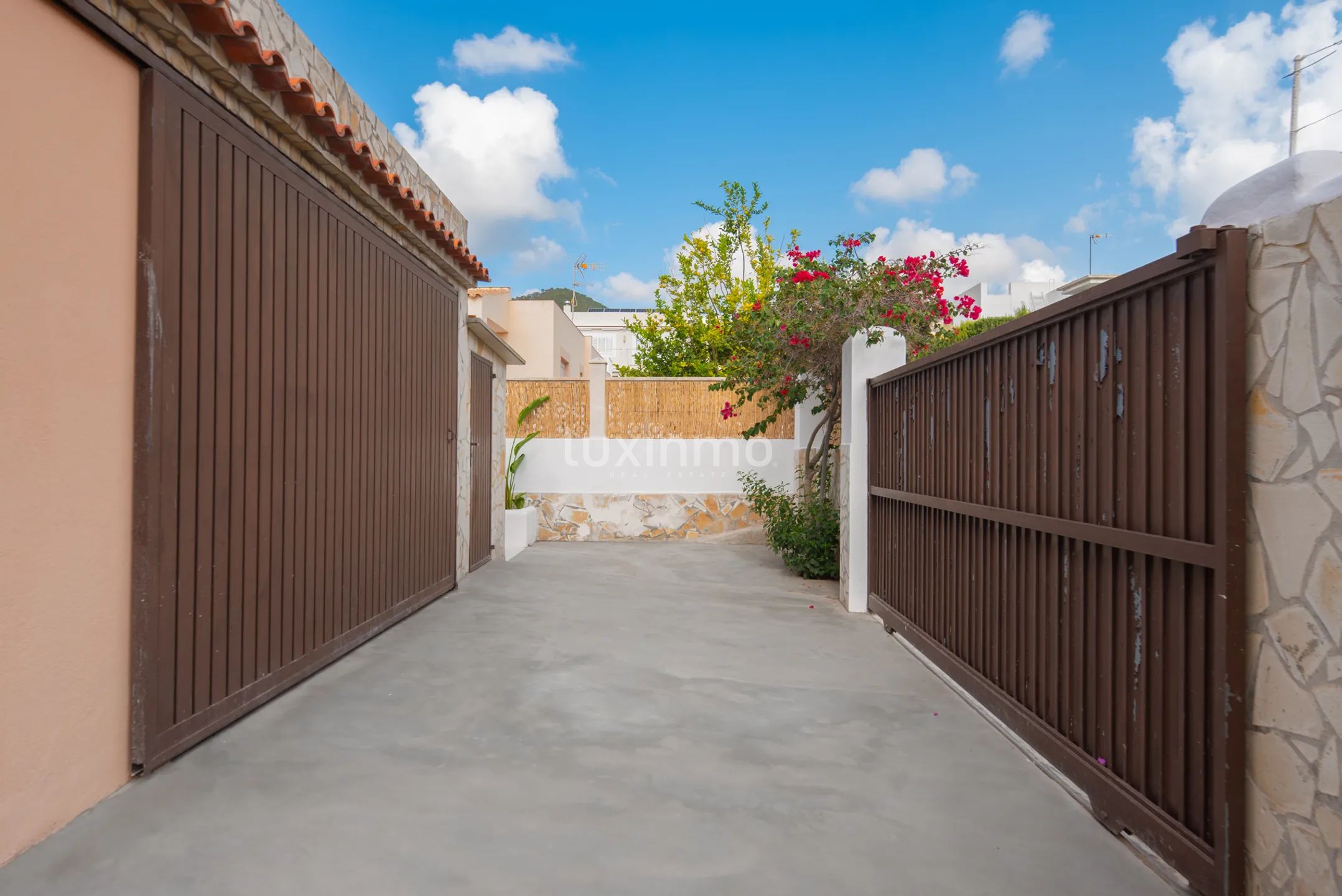 Luxueuze villa met 4 slaapkamers voor een eenvoudig leven in Sa Carroca — photo 37