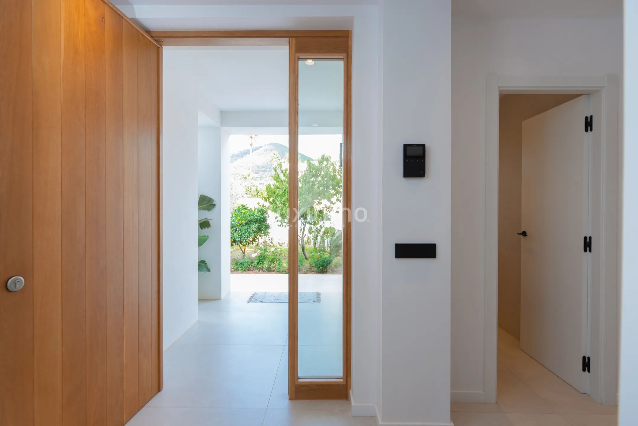 Luxurious 4-Bedroom villa for easy life in Sa Carroca — photo 10