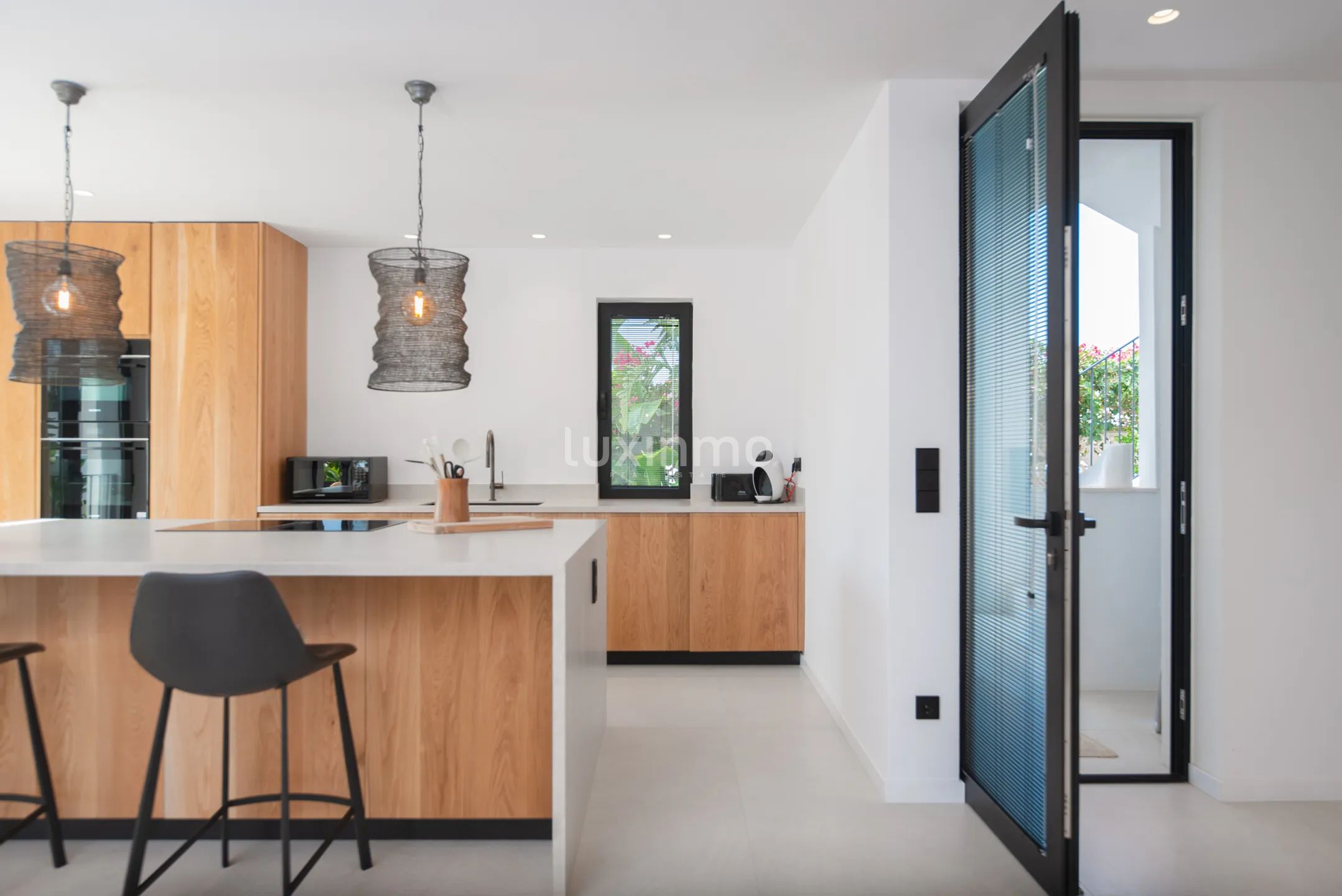 Luxurious 4-Bedroom villa for easy life in Sa Carroca — photo 13