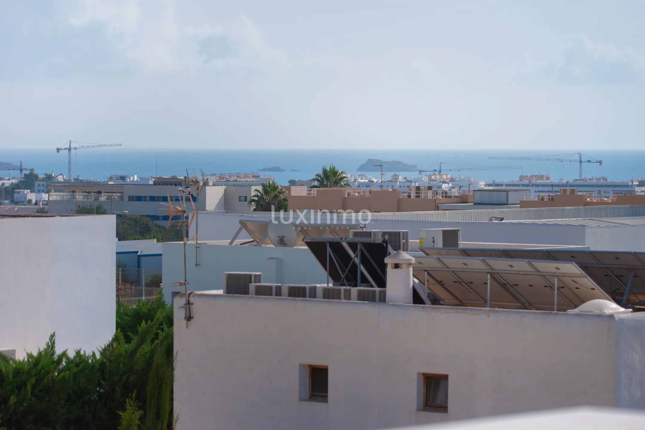 Luxueuze villa met 4 slaapkamers voor een eenvoudig leven in Sa Carroca — photo 31