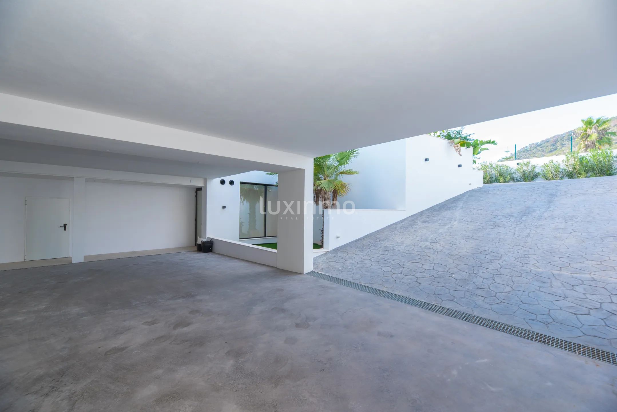 Chalet moderno a estrenar de 6 dormitorios en Sa Carroca — photo 65