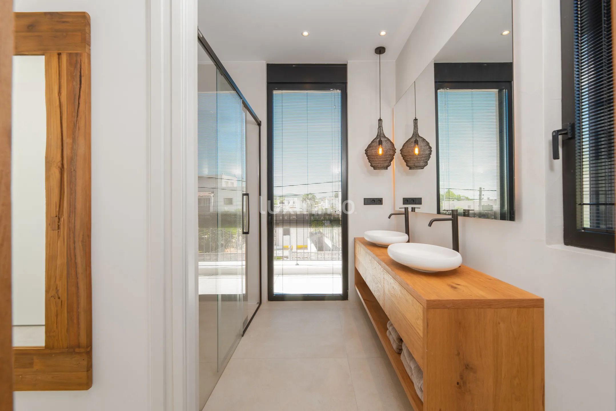 Chalet moderno a estrenar de 6 dormitorios en Sa Carroca — photo 74