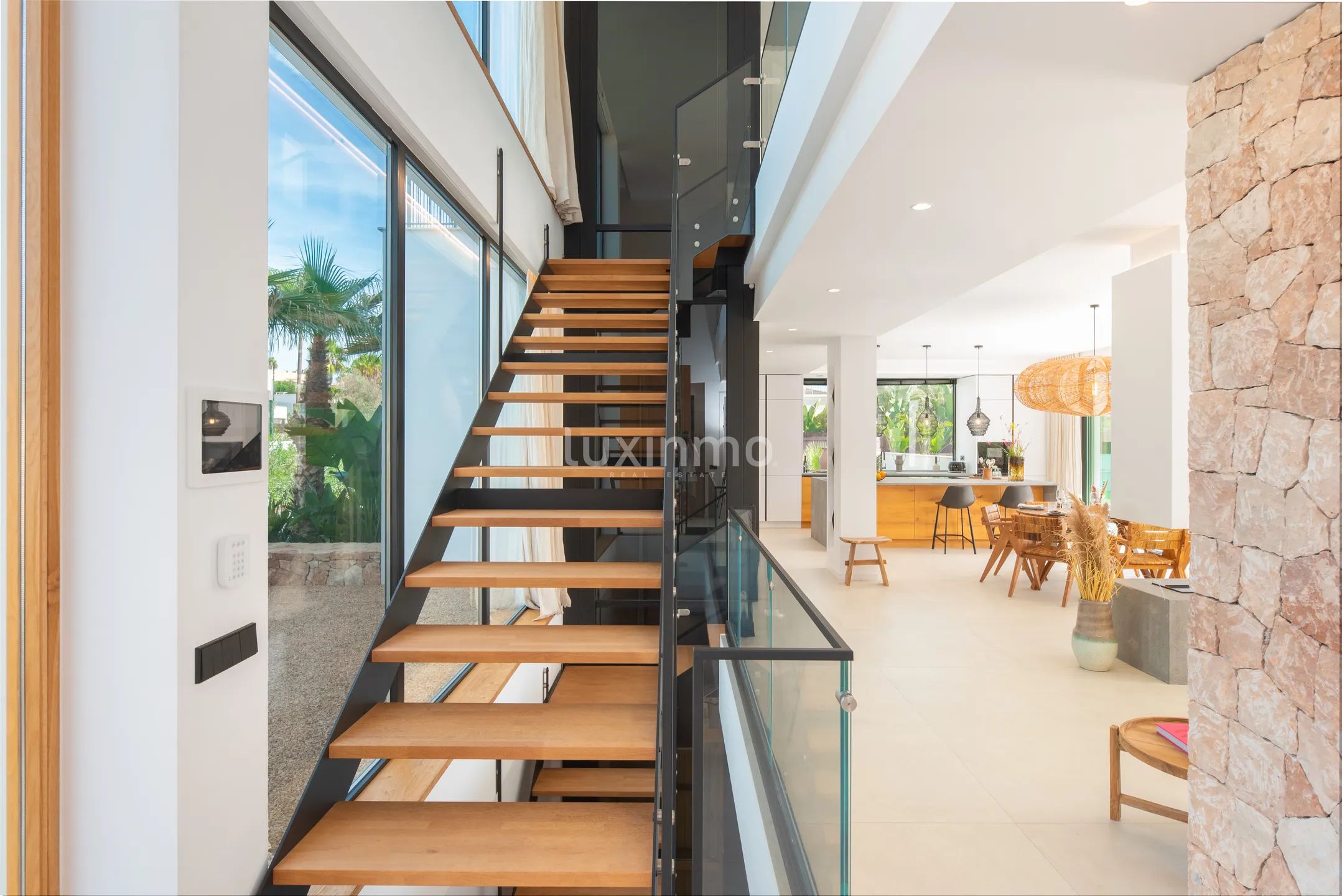 Chalet moderno a estrenar de 6 dormitorios en Sa Carroca — photo 61