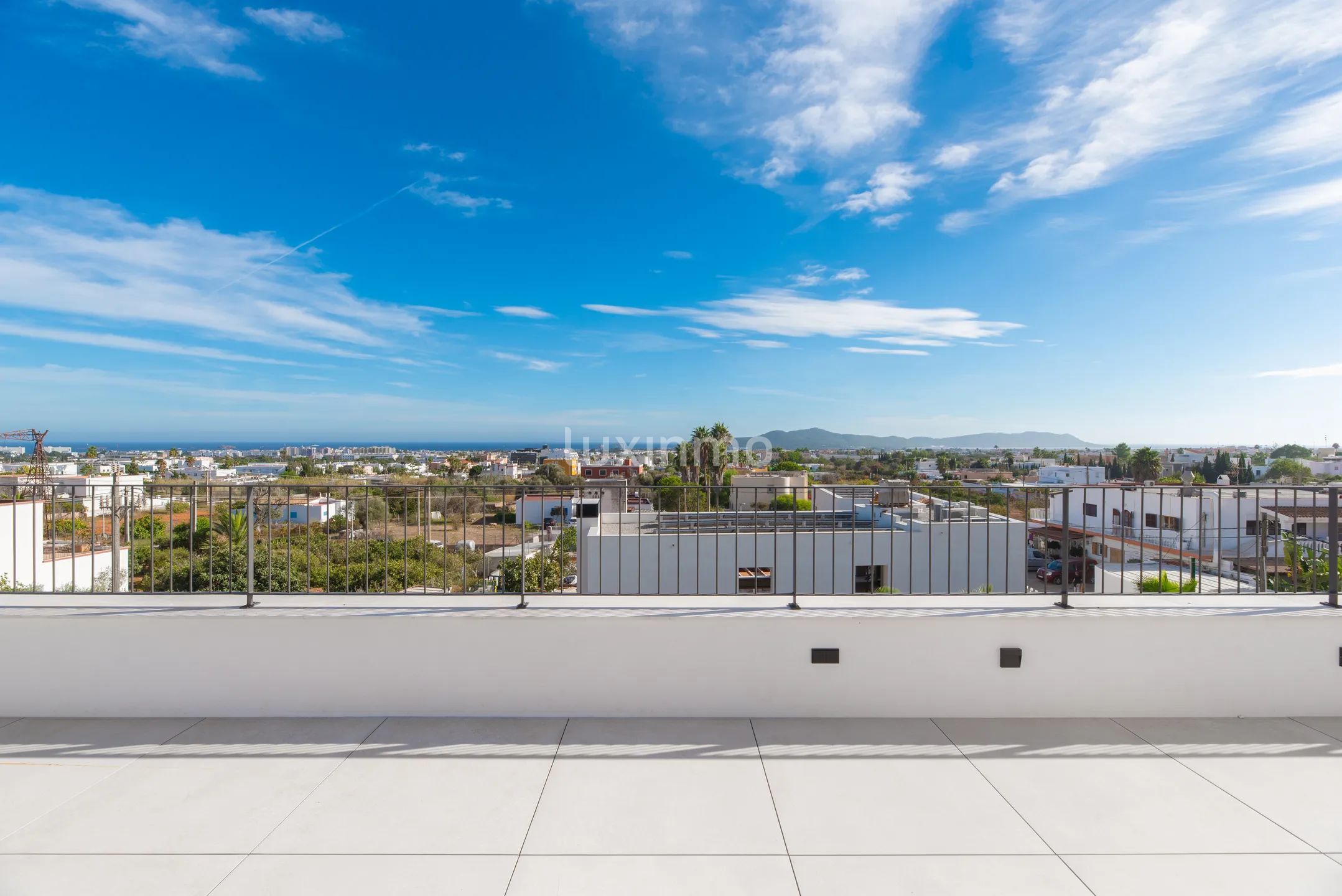 Chalet moderno a estrenar de 6 dormitorios en Sa Carroca — photo 76