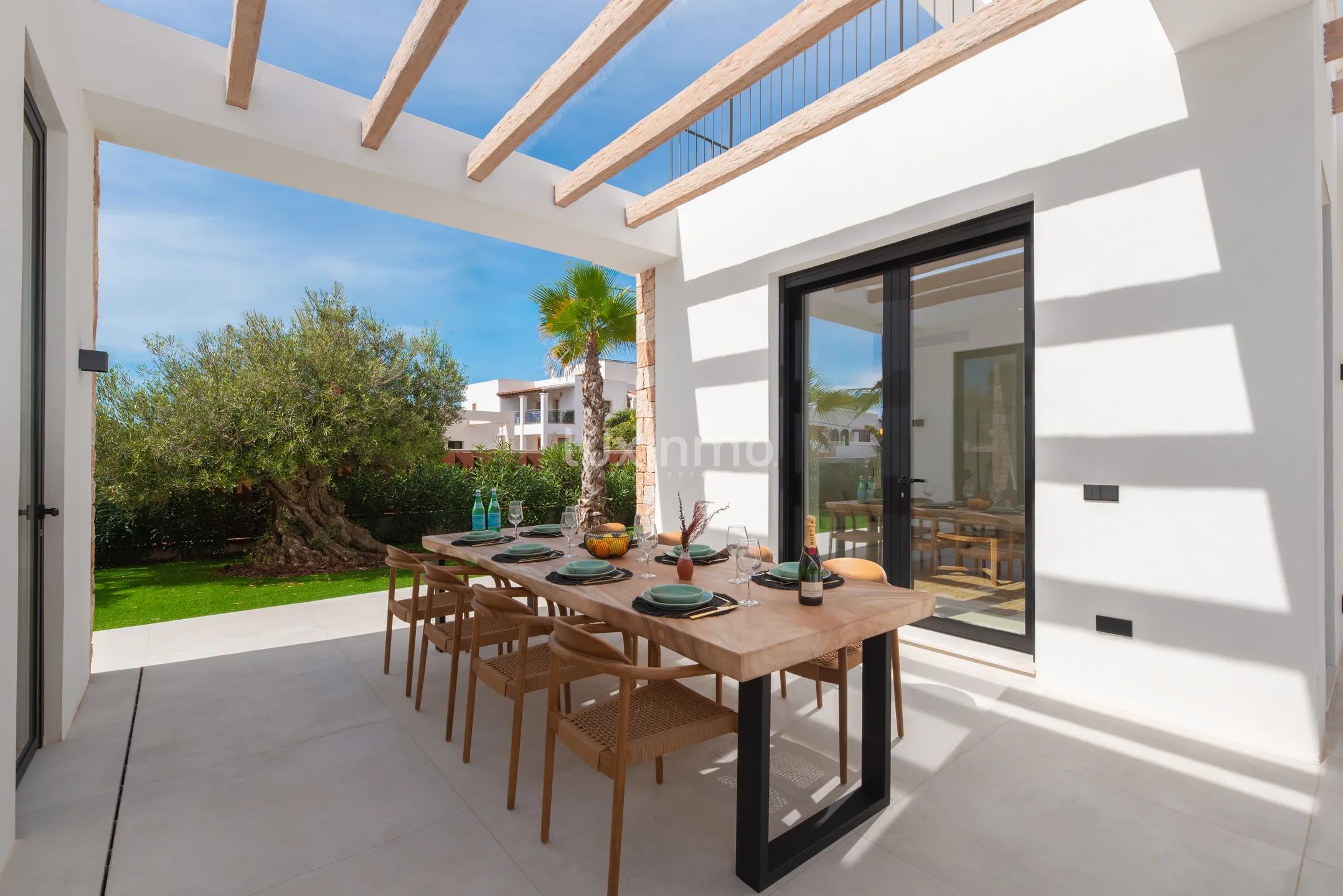 Chalet moderno a estrenar de 6 dormitorios en Sa Carroca — photo 53