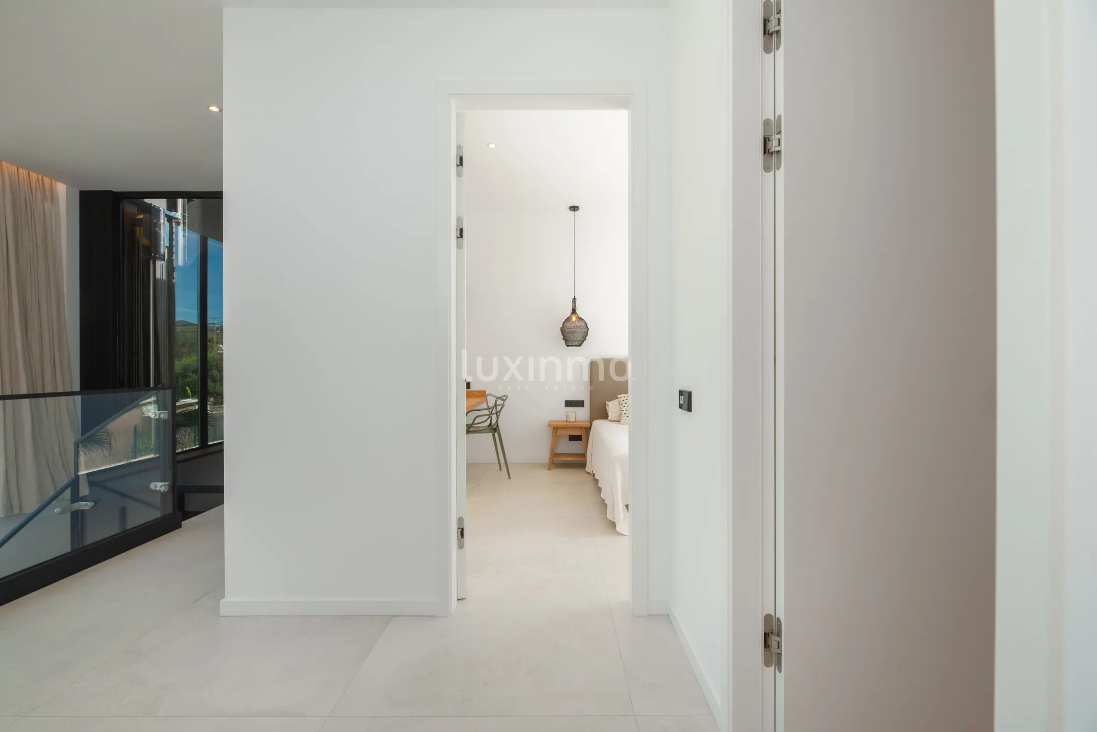 Chalet moderno a estrenar de 6 dormitorios en Sa Carroca — photo 44