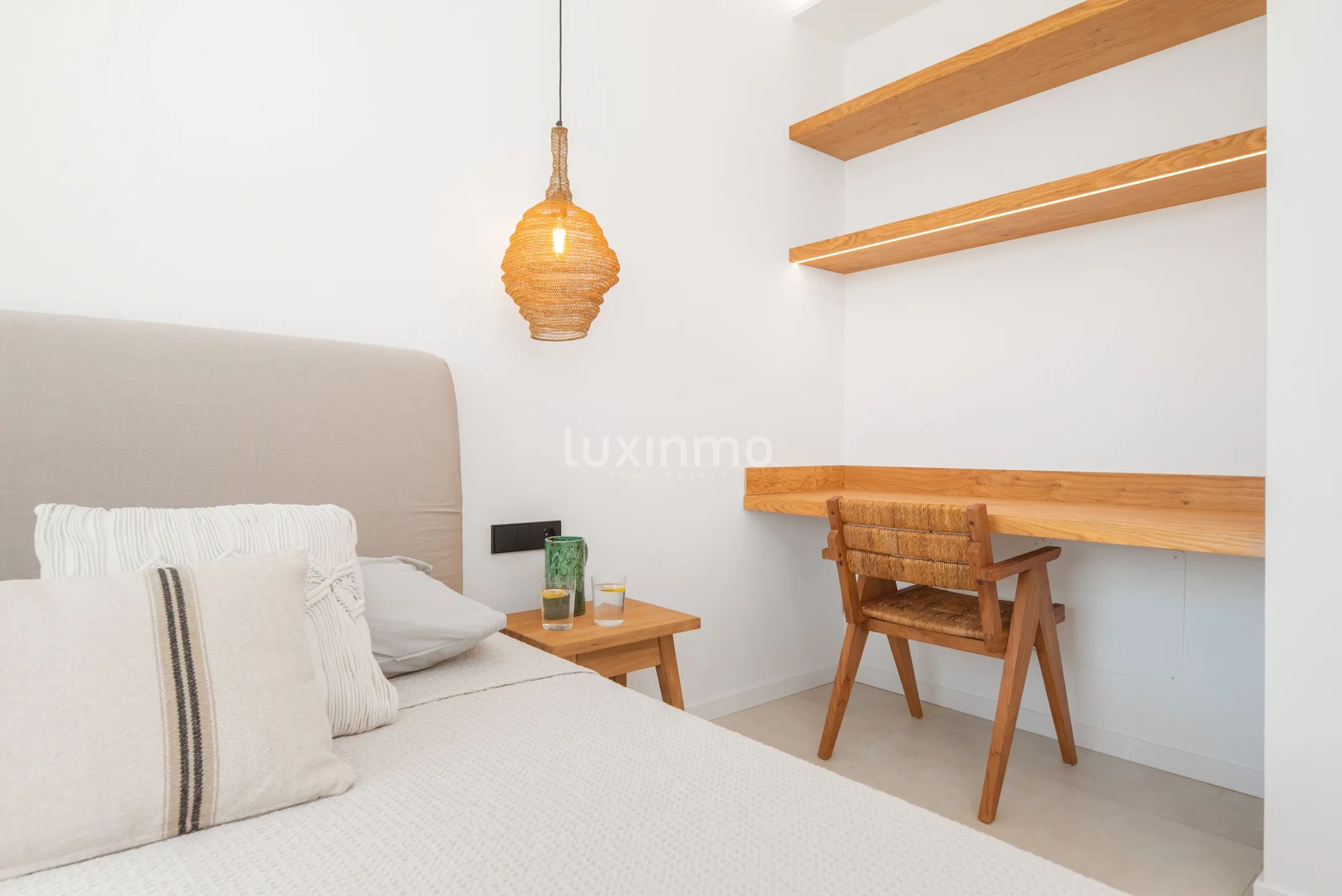 Chalet moderno a estrenar de 6 dormitorios en Sa Carroca — photo 38