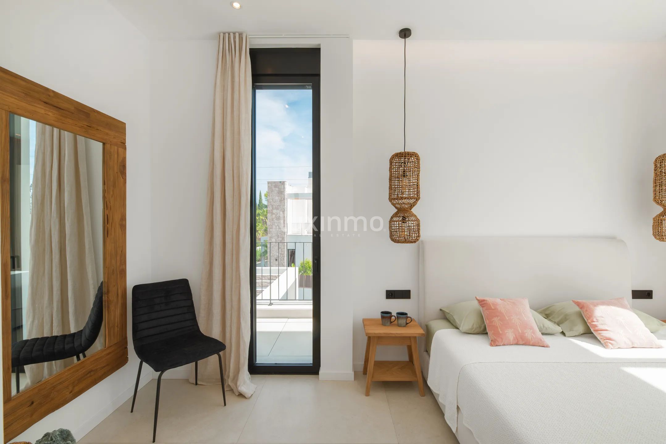 Chalet moderno a estrenar de 6 dormitorios en Sa Carroca — photo 42