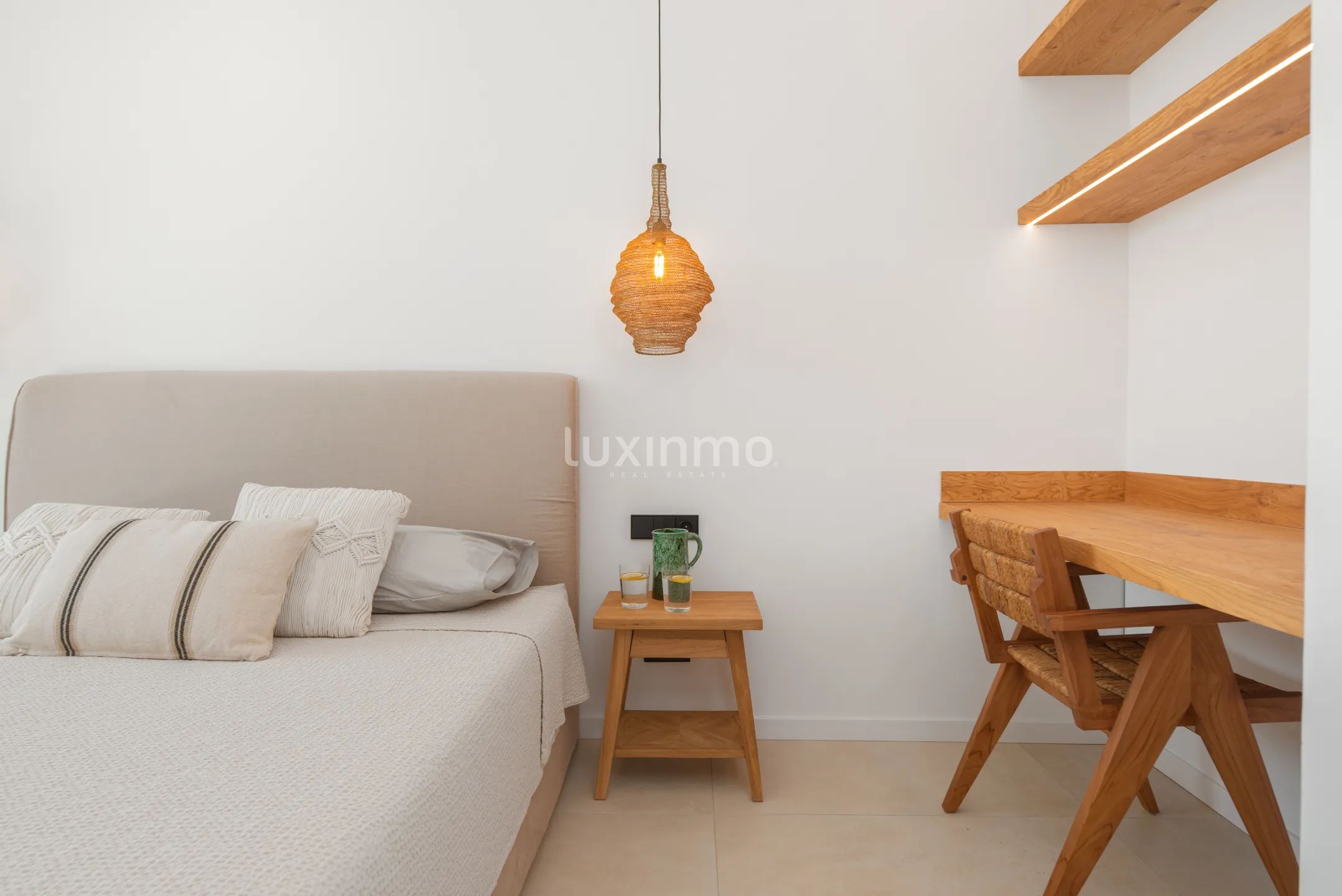 Chalet moderno a estrenar de 6 dormitorios en Sa Carroca — photo 37