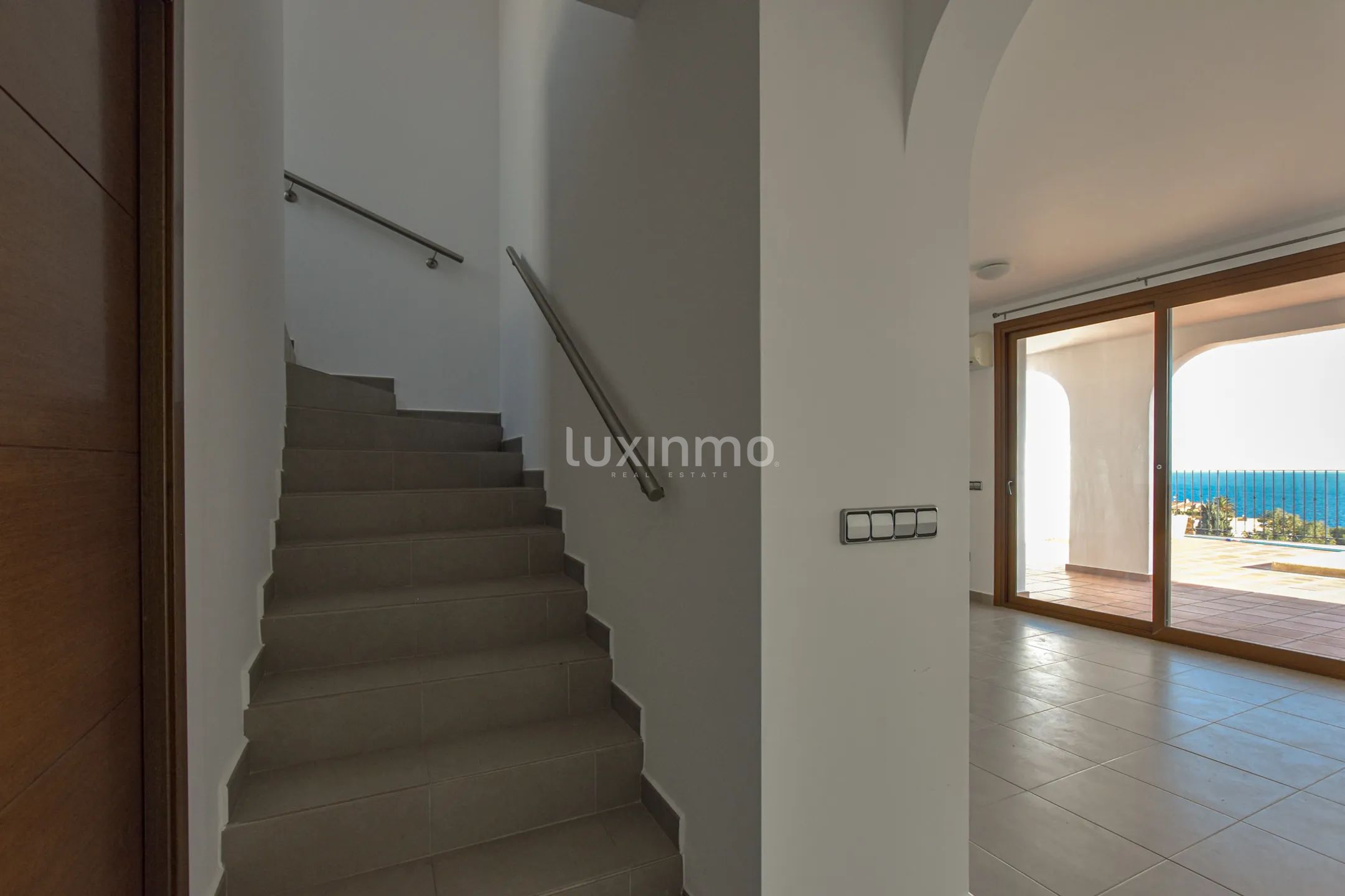 Charmigt parhus med havsutsikt att hyra i La Fustera Benissa — photo 20