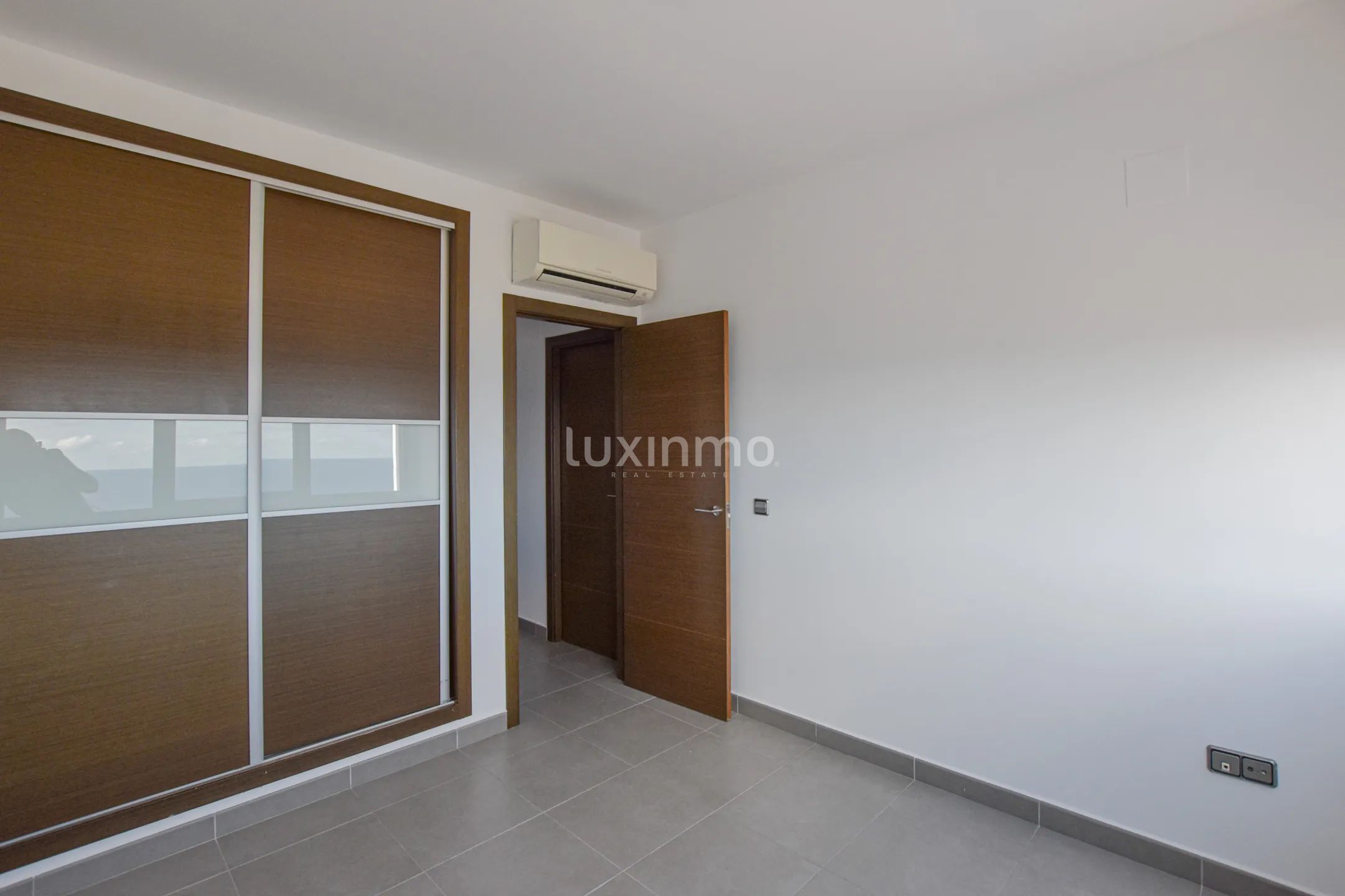 Charmant halfvrijstaand huis met zeezicht te huur in La Fustera Benissa — photo 17