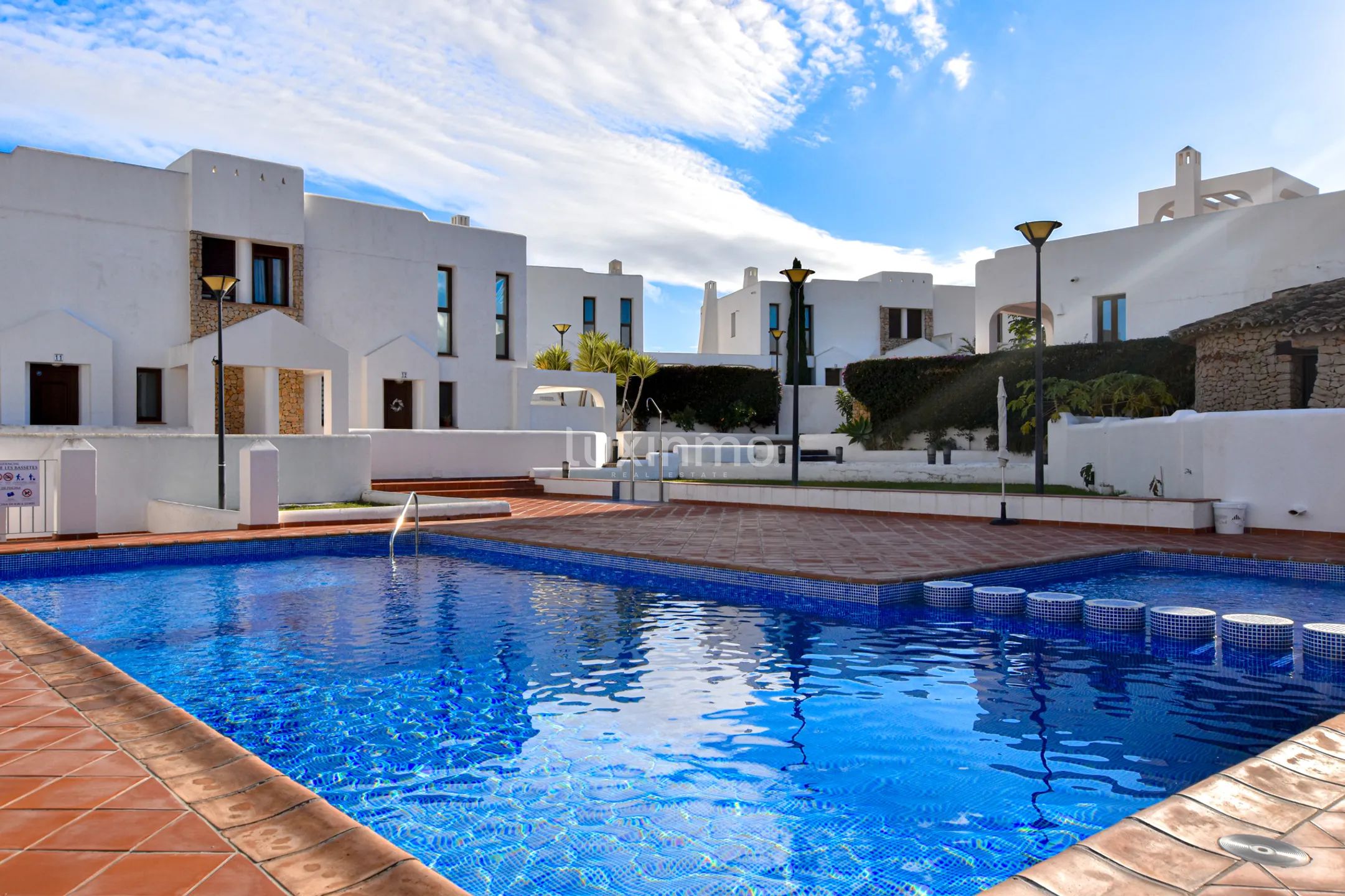 Charmant halfvrijstaand huis met zeezicht te huur in La Fustera Benissa — photo 1