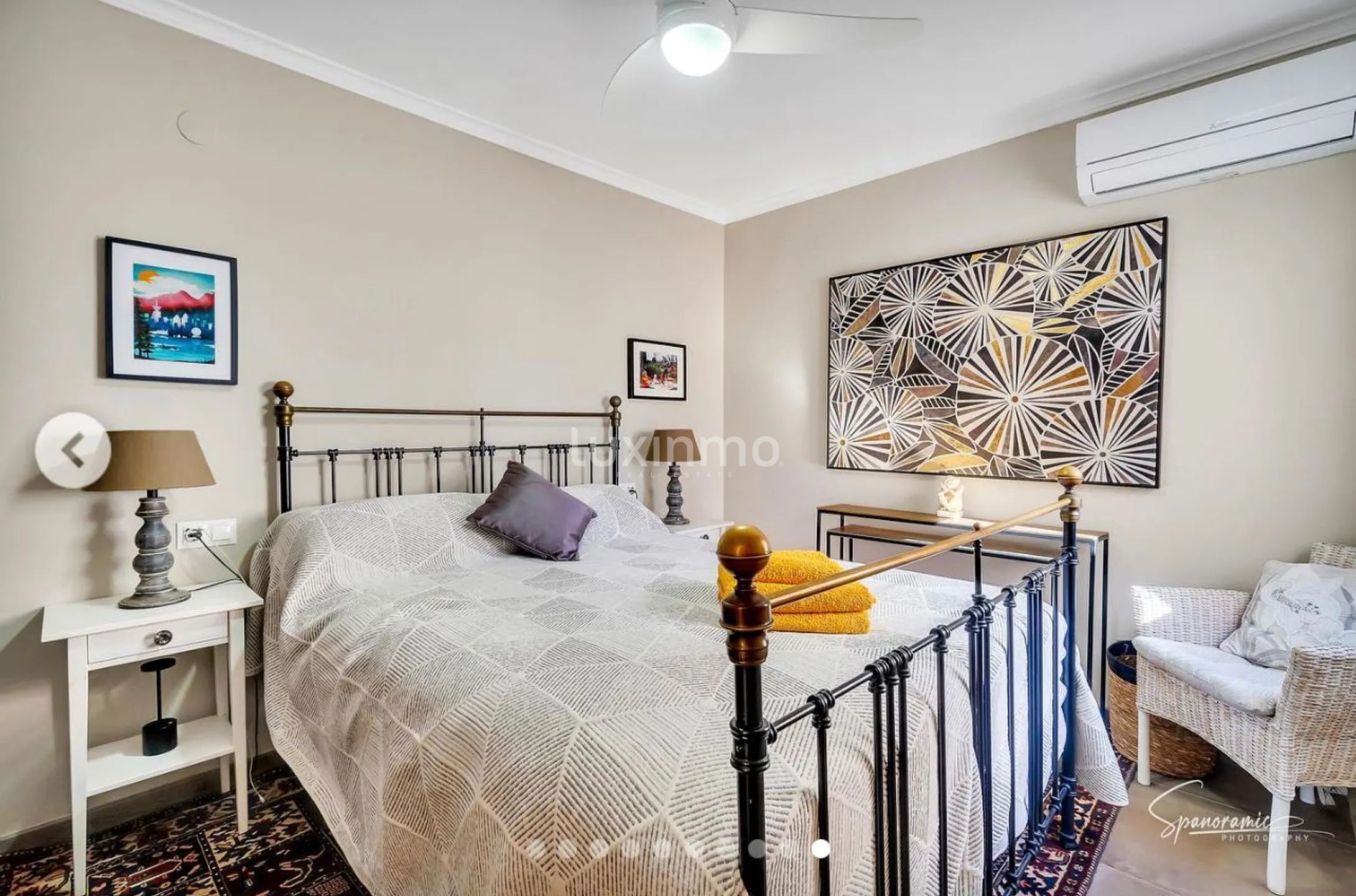 Moderno chalet mediterráneo de 3 dormitorios en Benissa con piscina privada y jardín — photo 3