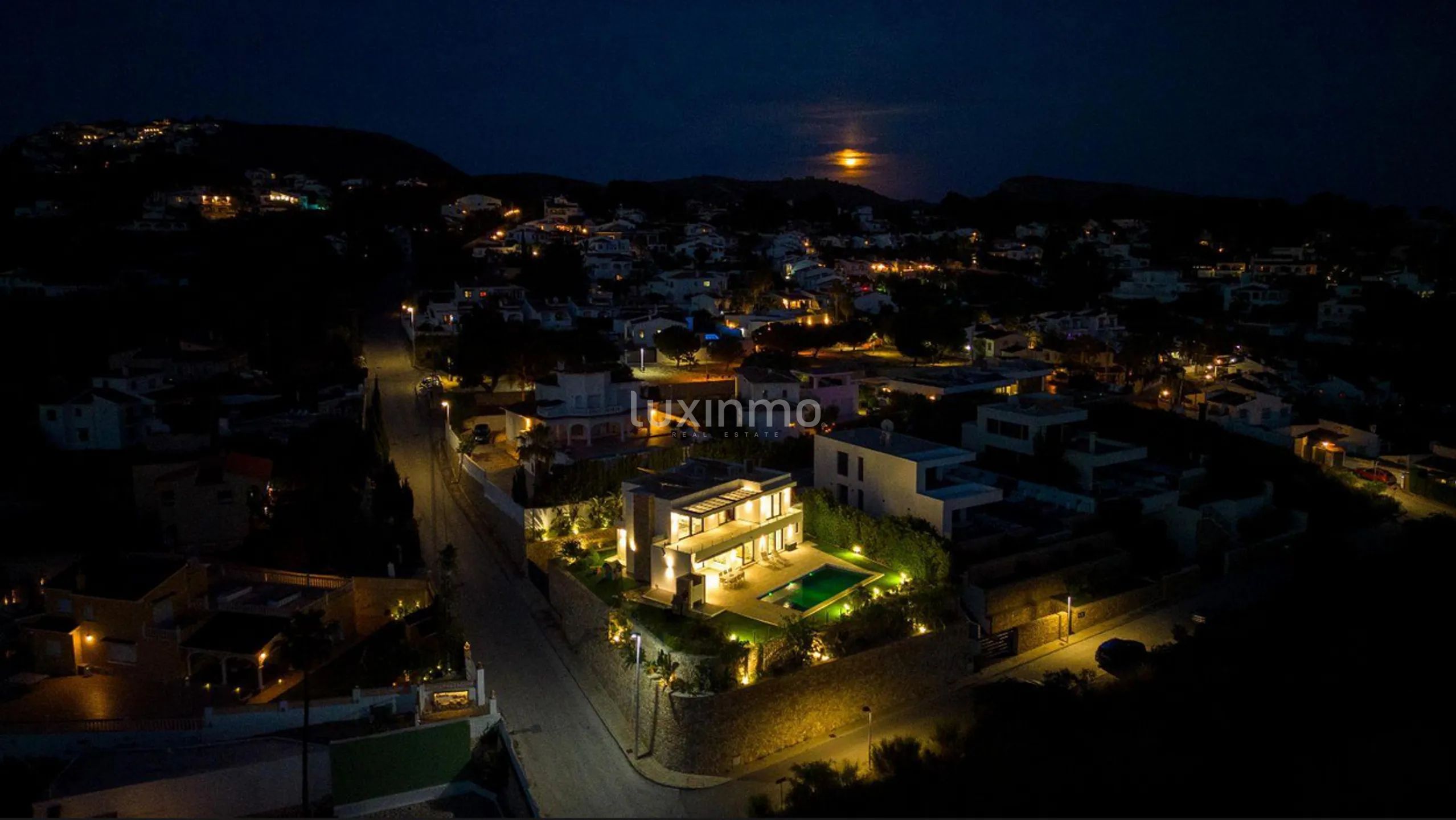 Luksuriøs enebolig med 4 soverom og privat basseng i Moraira, Teulada — photo 4