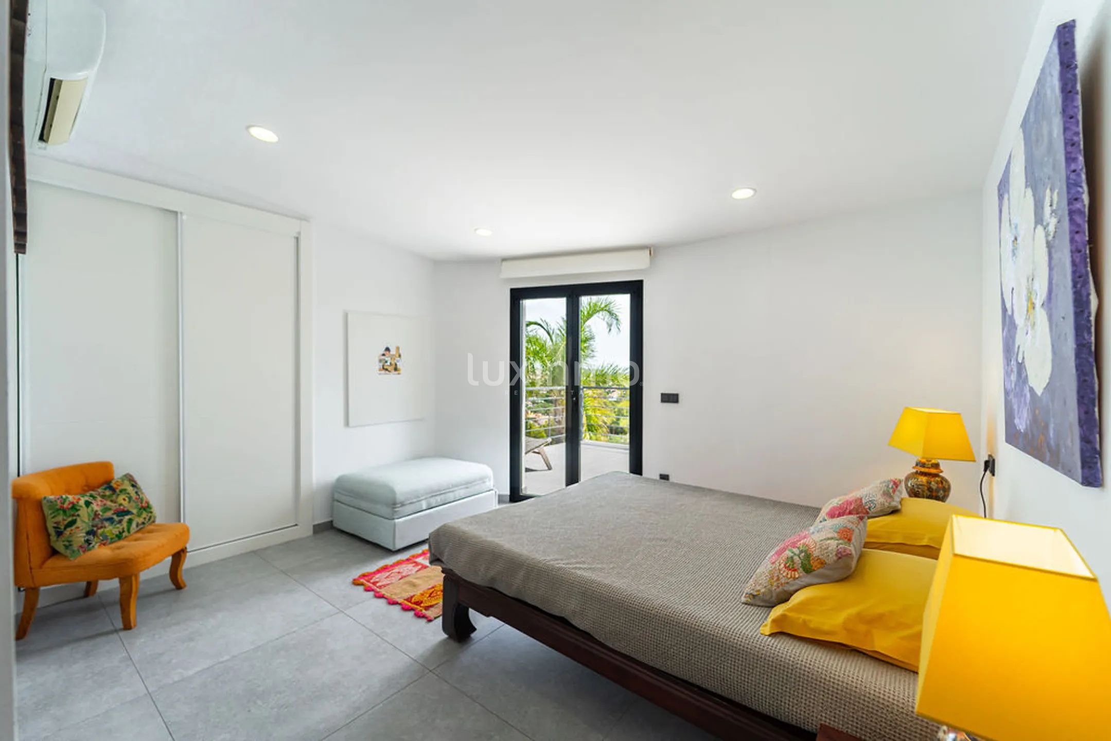 Modern villa with sea views in Benissa Costa — photo 15