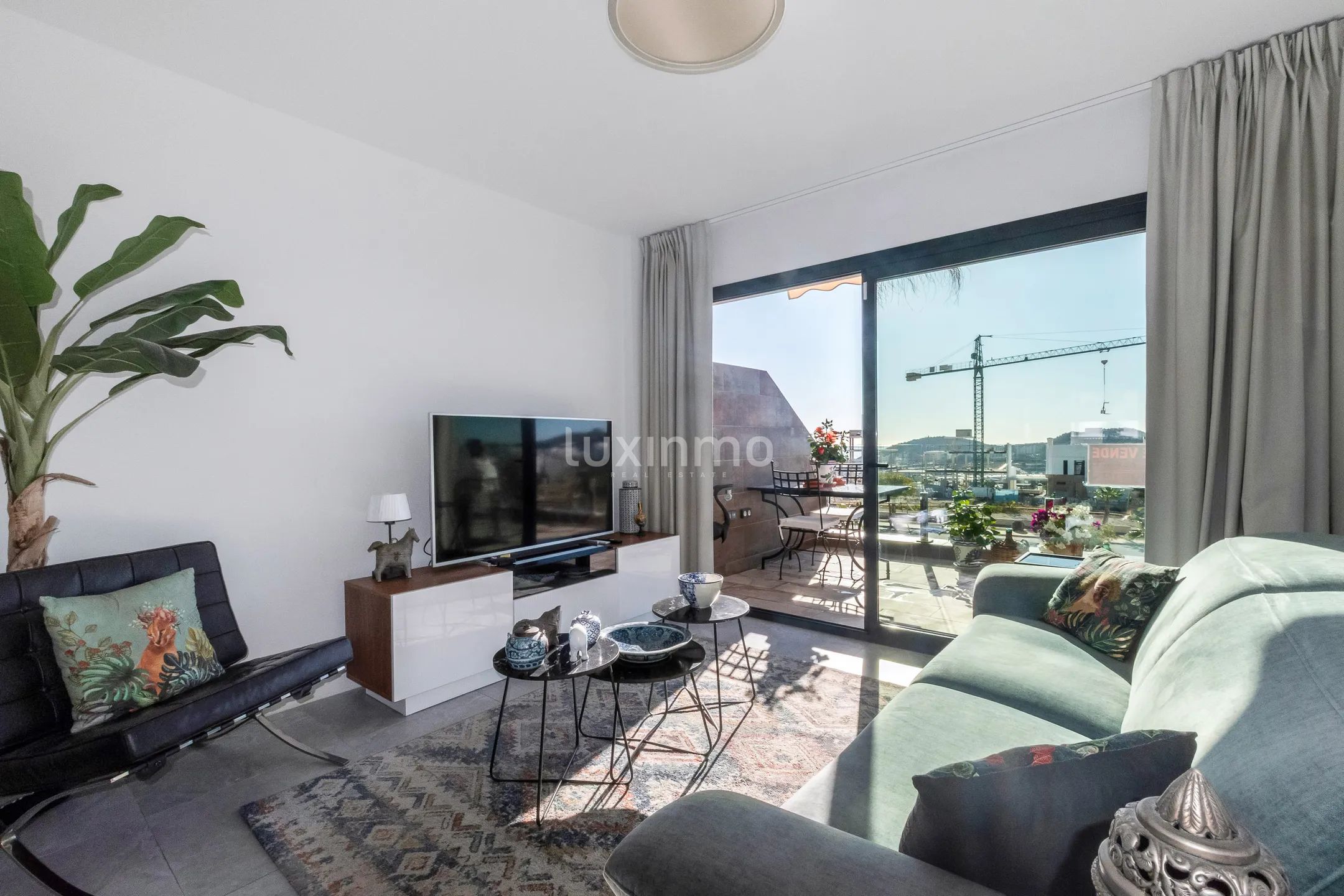 Modern penthouse with beautiful sea views in Balcon de Finestrat — photo 14