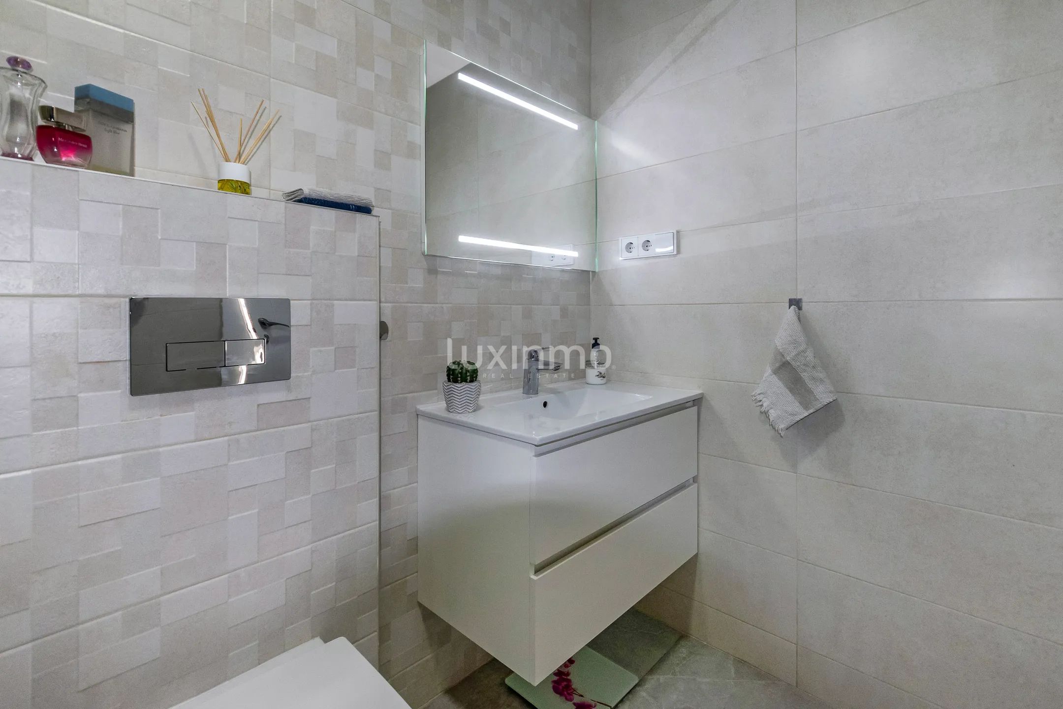 Modern penthouse with beautiful sea views in Balcon de Finestrat — photo 24