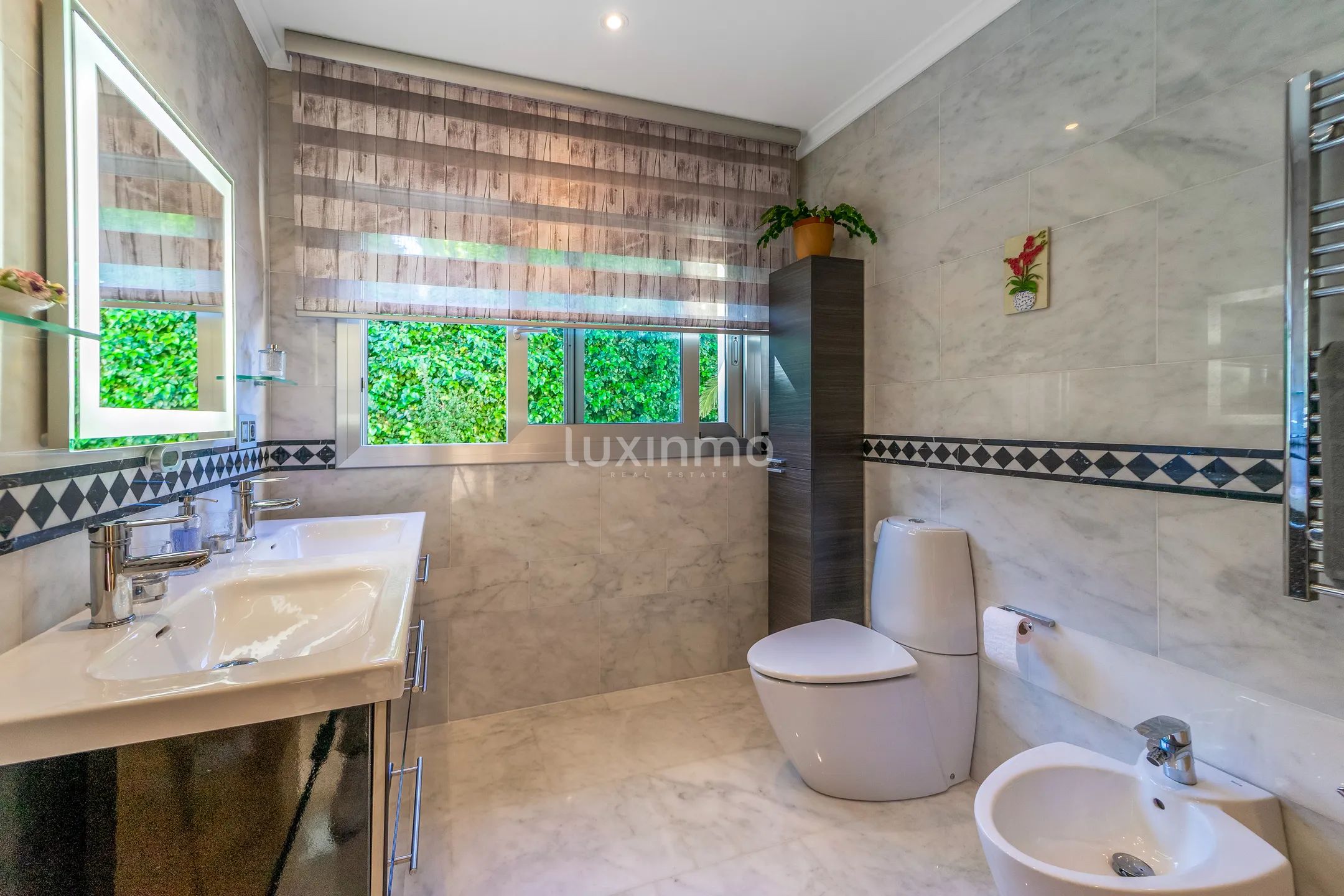 Exclusive luxury villa with panoramic sea views — photo 25