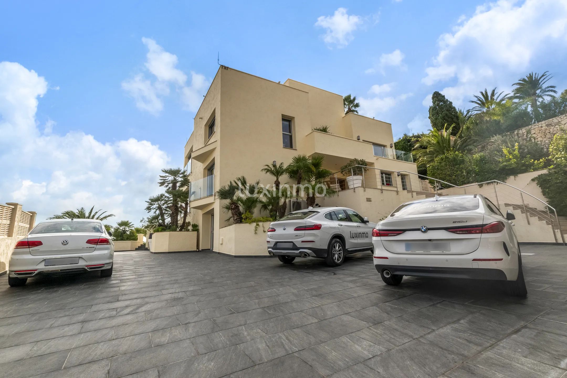 Exclusive luxury villa with panoramic sea views — photo 4