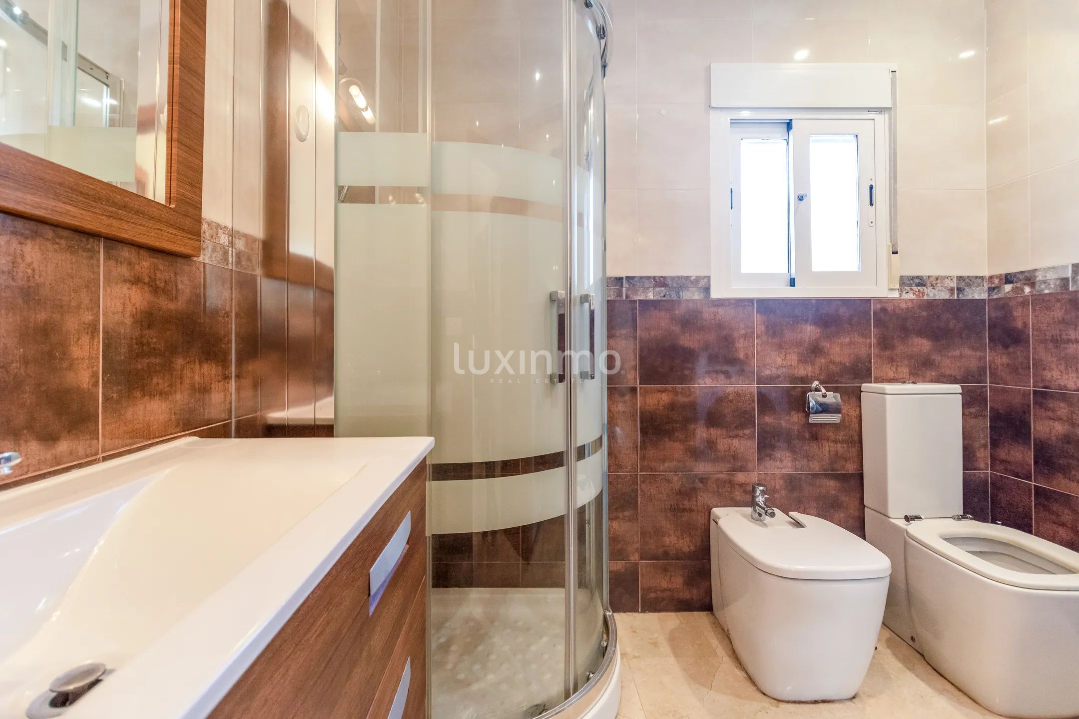 Villa with private pool for rent in La Nucia — photo 13