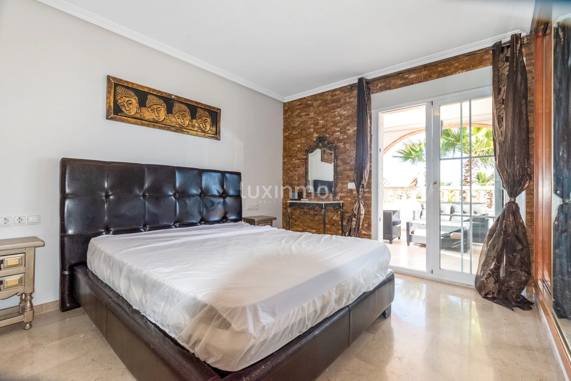 Villa with private pool for rent in La Nucia — photo 12