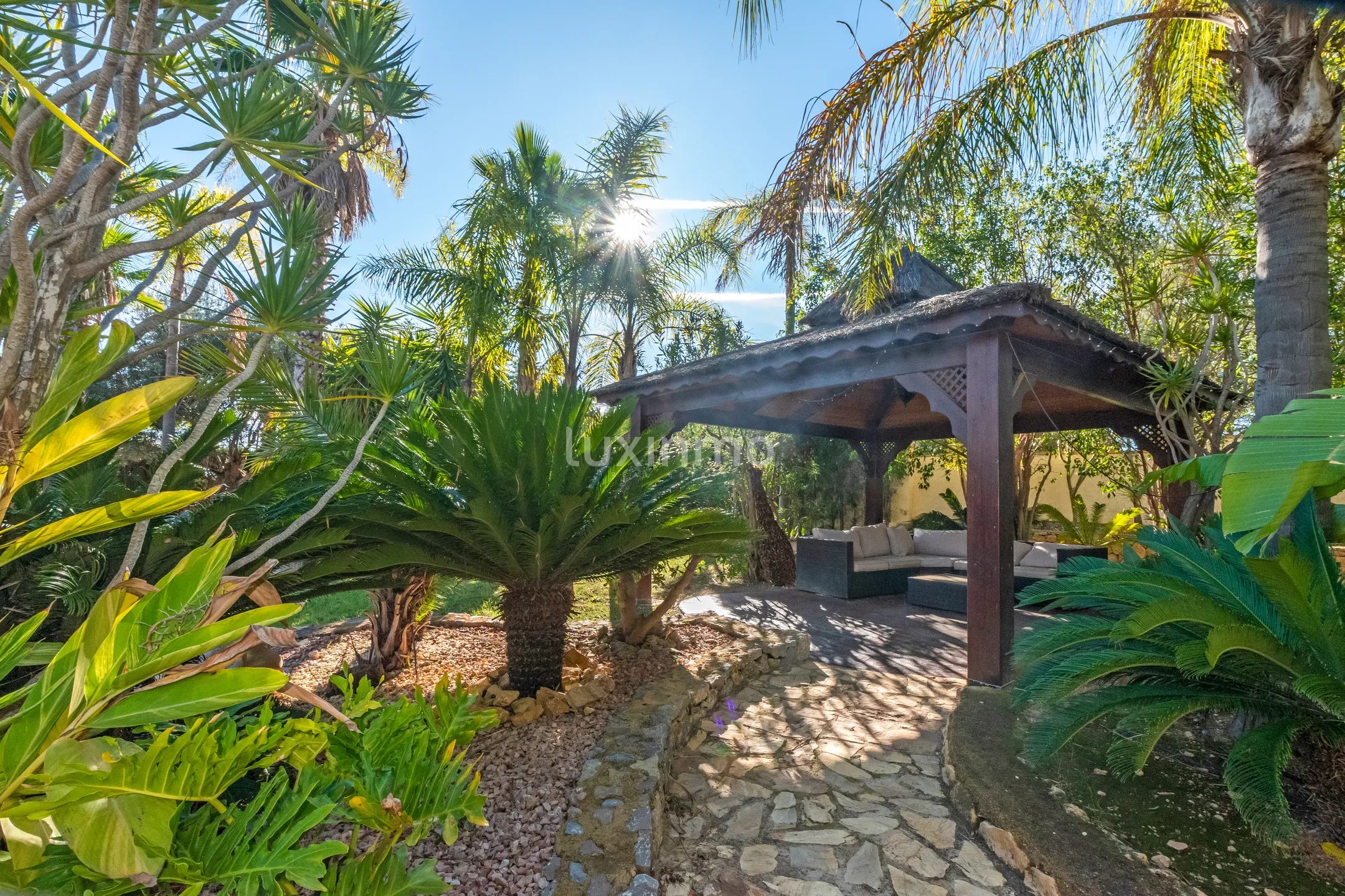 Villa with private pool for rent in La Nucia — photo 20