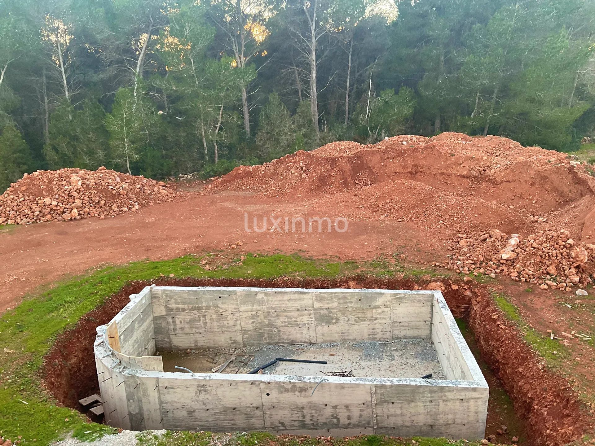 Exklusives Grundstück mit Luxusvillenprojekt 300 m von Cala Nova entfernt - Ibiza Nord — photo 12
