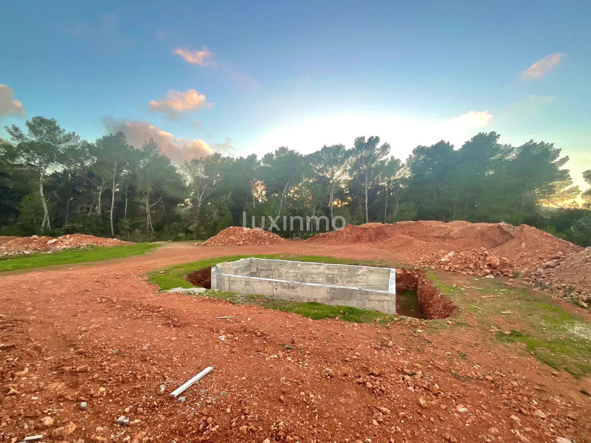 Exklusives Grundstück mit Luxusvillenprojekt 300 m von Cala Nova entfernt - Ibiza Nord — photo 13