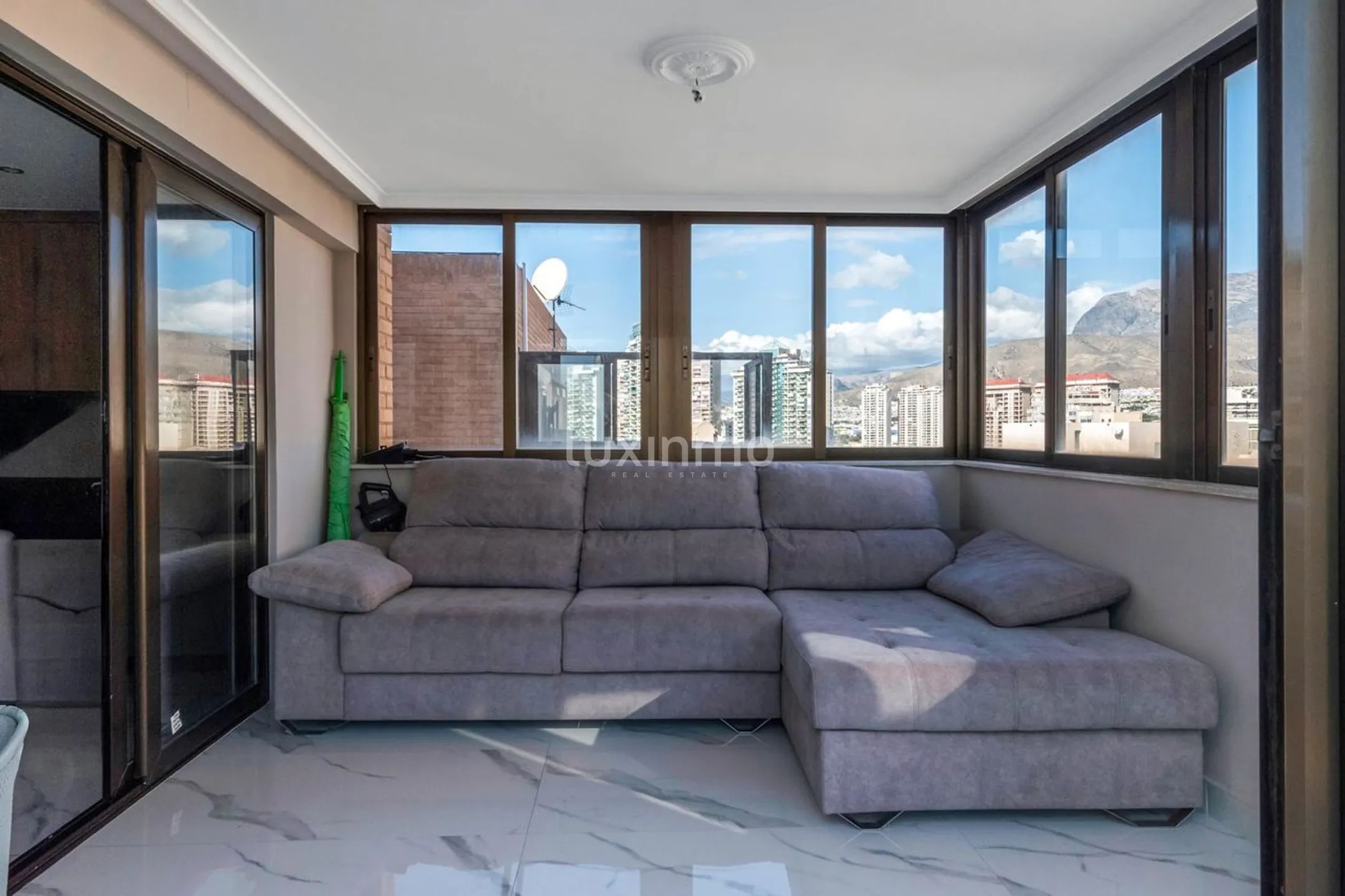 Atico de lujo con vistas al mar Playa de Poniente, Benidorm — photo 18
