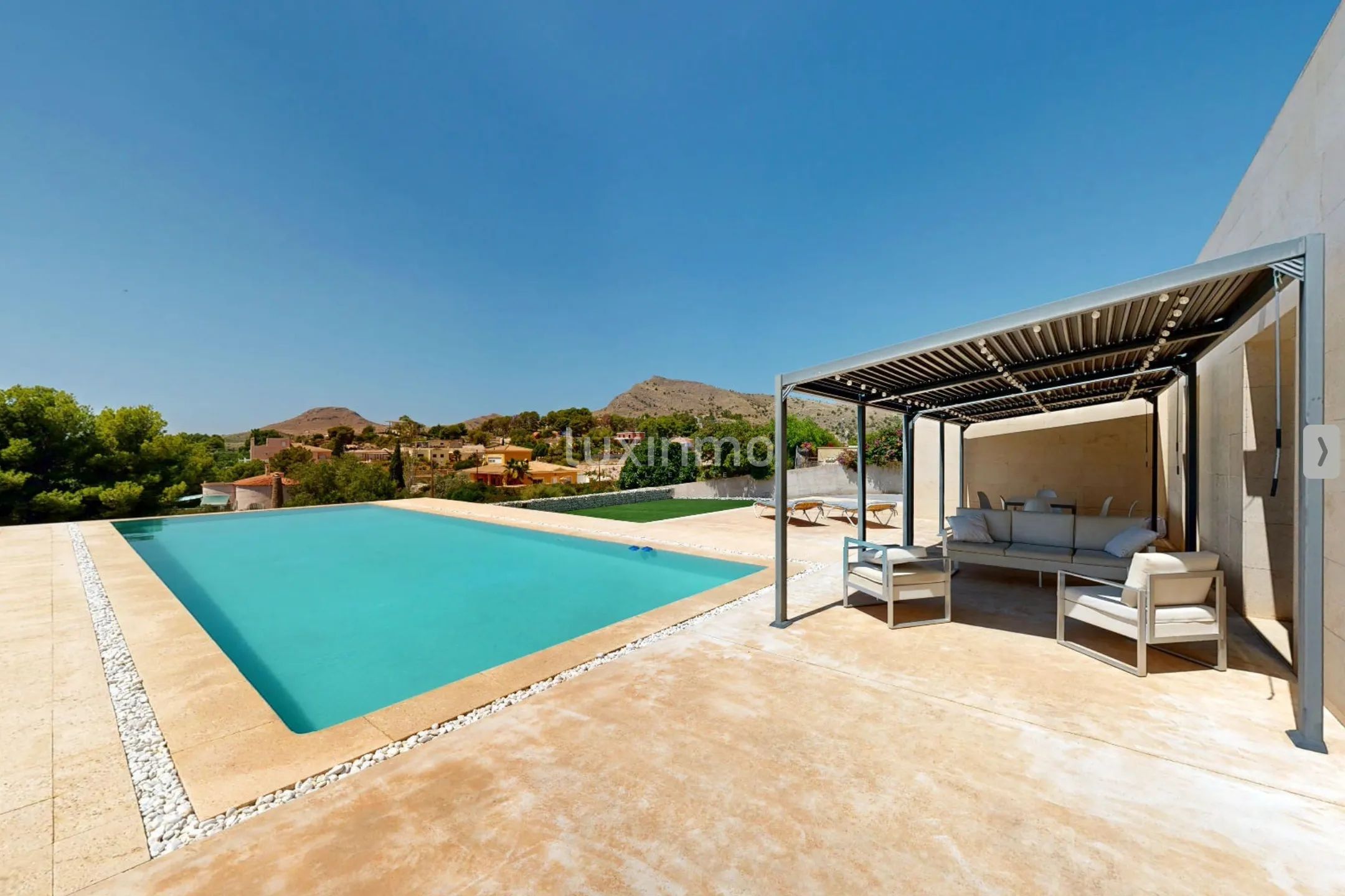 Villa met 5 slaapkamers, zonnepanelen, zwembad en uitzicht op zee in Alicante — photo 2