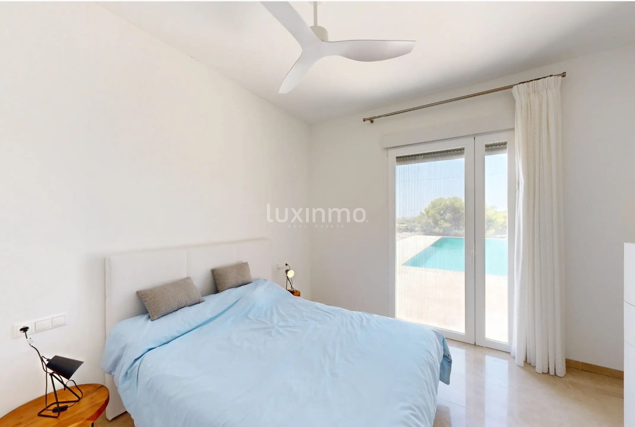Villa met 5 slaapkamers, zonnepanelen, zwembad en uitzicht op zee in Alicante — photo 13