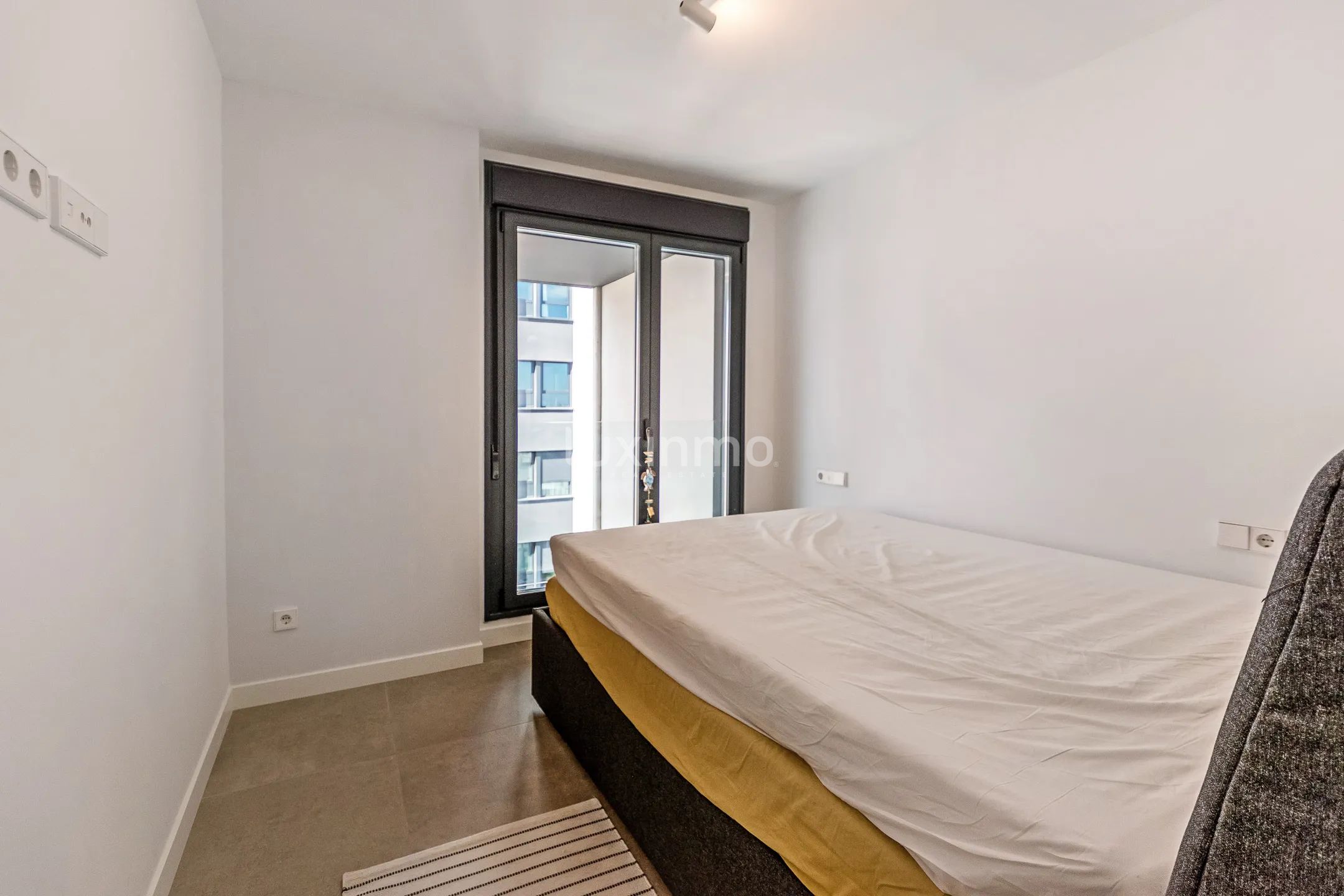 Modern apartment with sea and mountain views in Calpe — photo 13