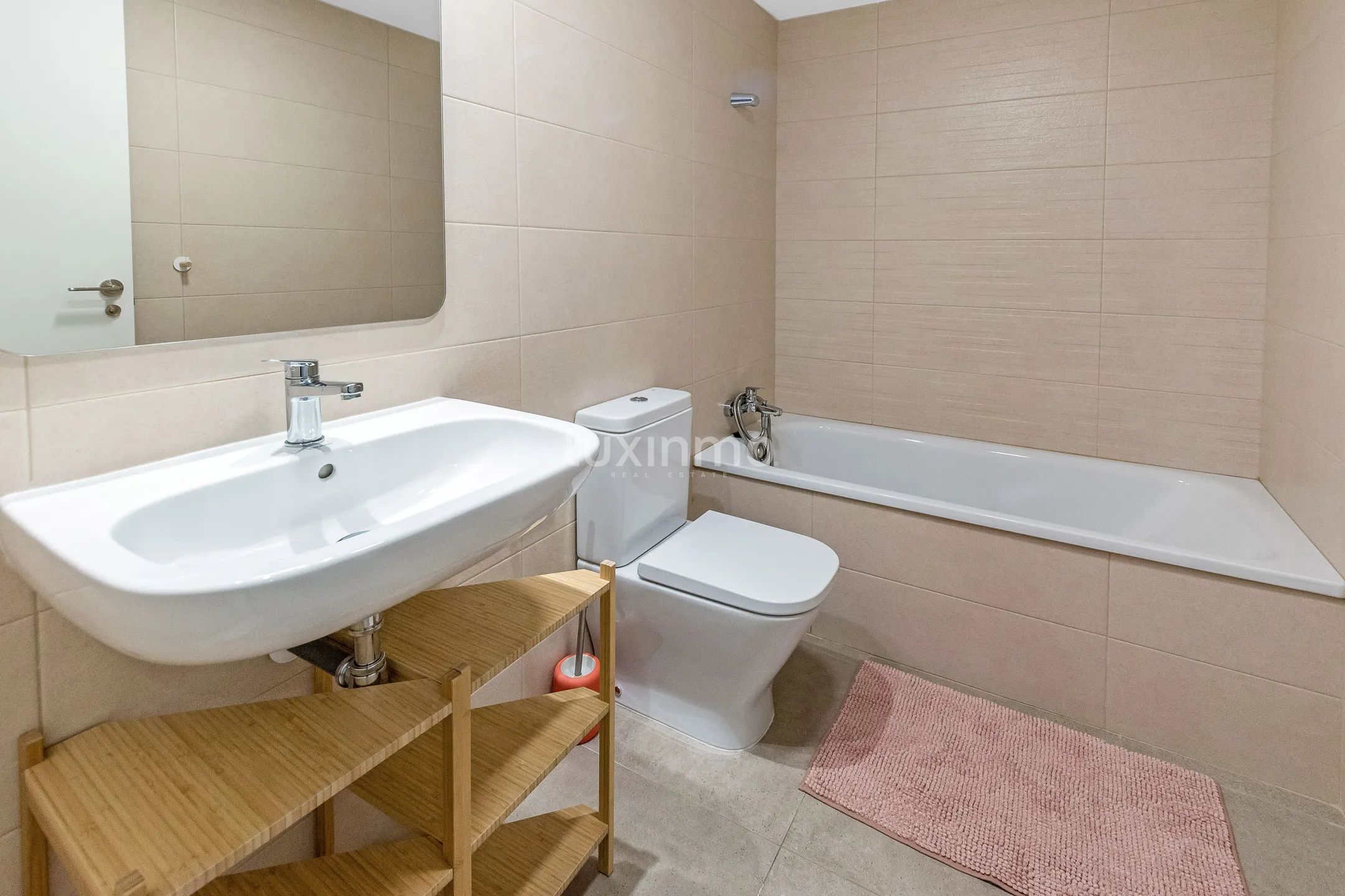 Modern apartment with sea and mountain views in Calpe — photo 18