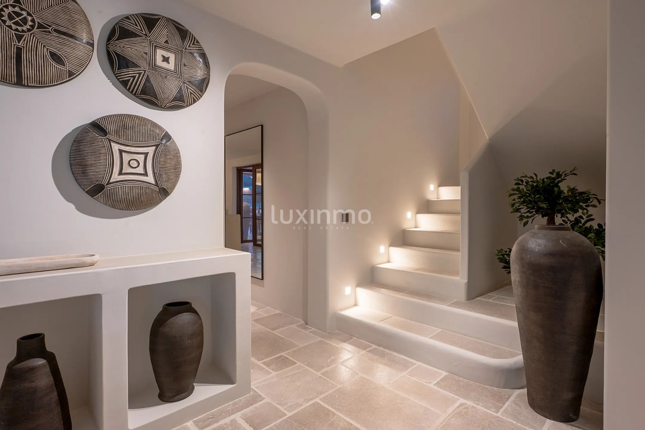 An bicencan retreat where organic design meets island living — photo 65