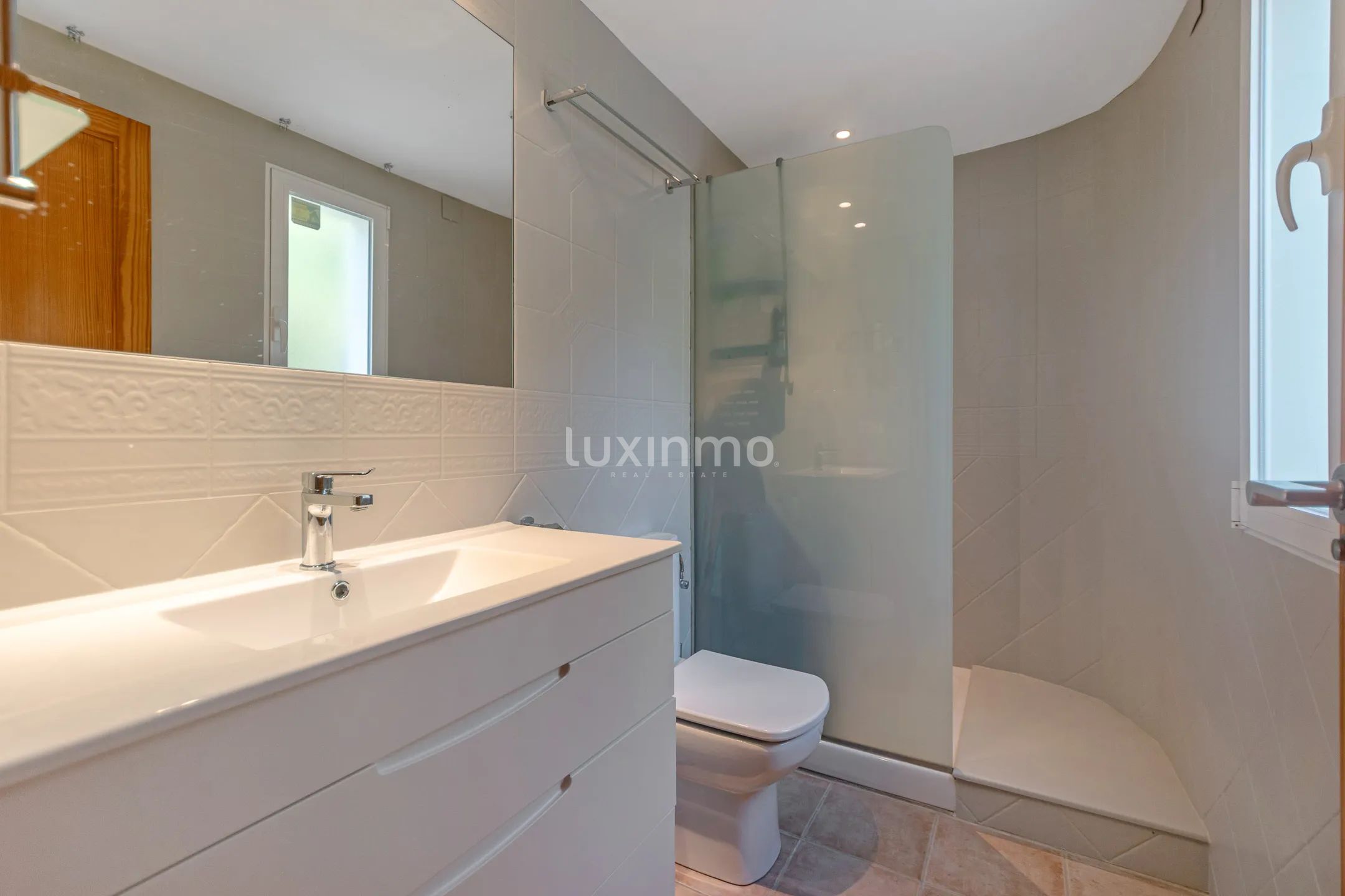 Superbe villa de style ibicenco avec vue imprenable sur la mer et les montagnes — photo 16