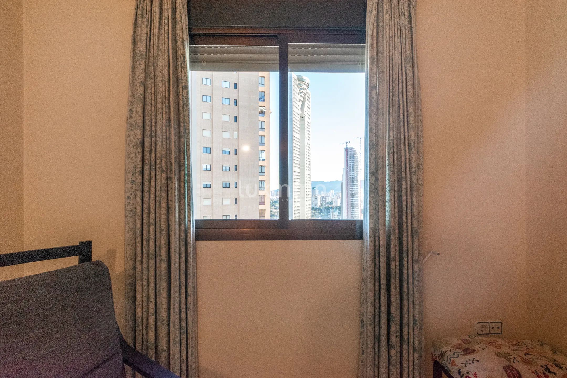 Charming apartment with sea and mountain views in Benidorm Poniente — photo 13