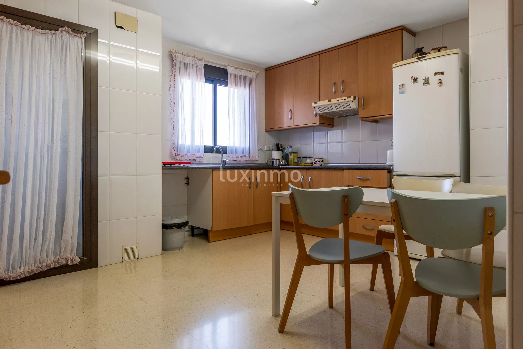 Charming apartment with sea and mountain views in Benidorm Poniente — photo 14